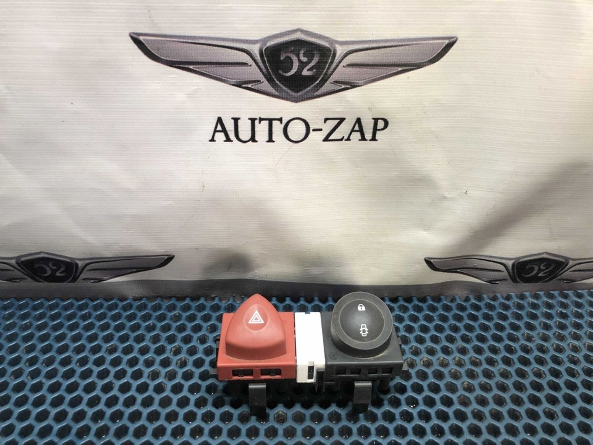 8200407415 Кнопка аварийной сигнализации Renault Megane II, 500 рублей, Нижний Новгород