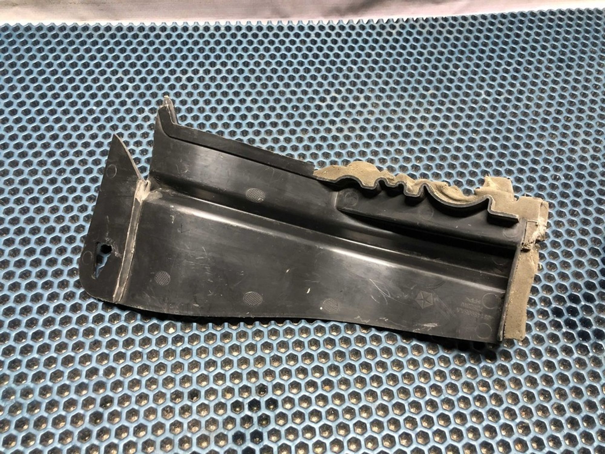 68148905AA Кронштейн Jeep Grand Cherokee WK2, 1000 рублей, Нижний Новгород