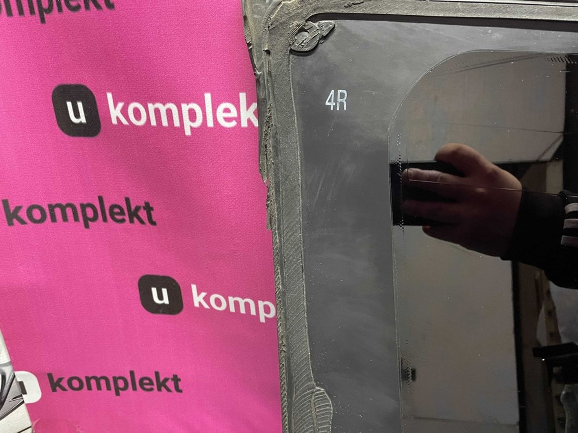 6271060B00 Стекло кузовное глухое правое R Toyota Land Cruiser 200, 5000 рублей, Нижний Новгород