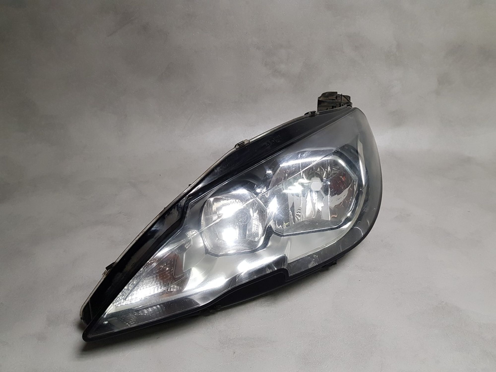 9677523080 Фара левая L Peugeot 308 II, 3900 рублей, Нижний Новгород