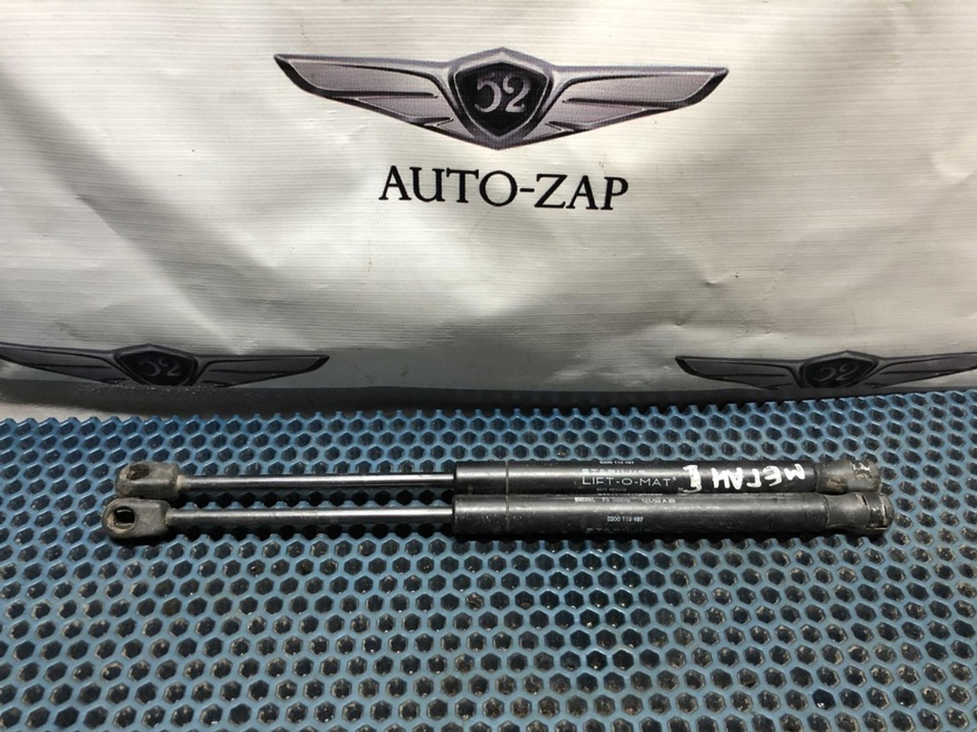 8200119497 Амортизатор багажника Renault Megane II, 600 рублей, Нижний Новгород