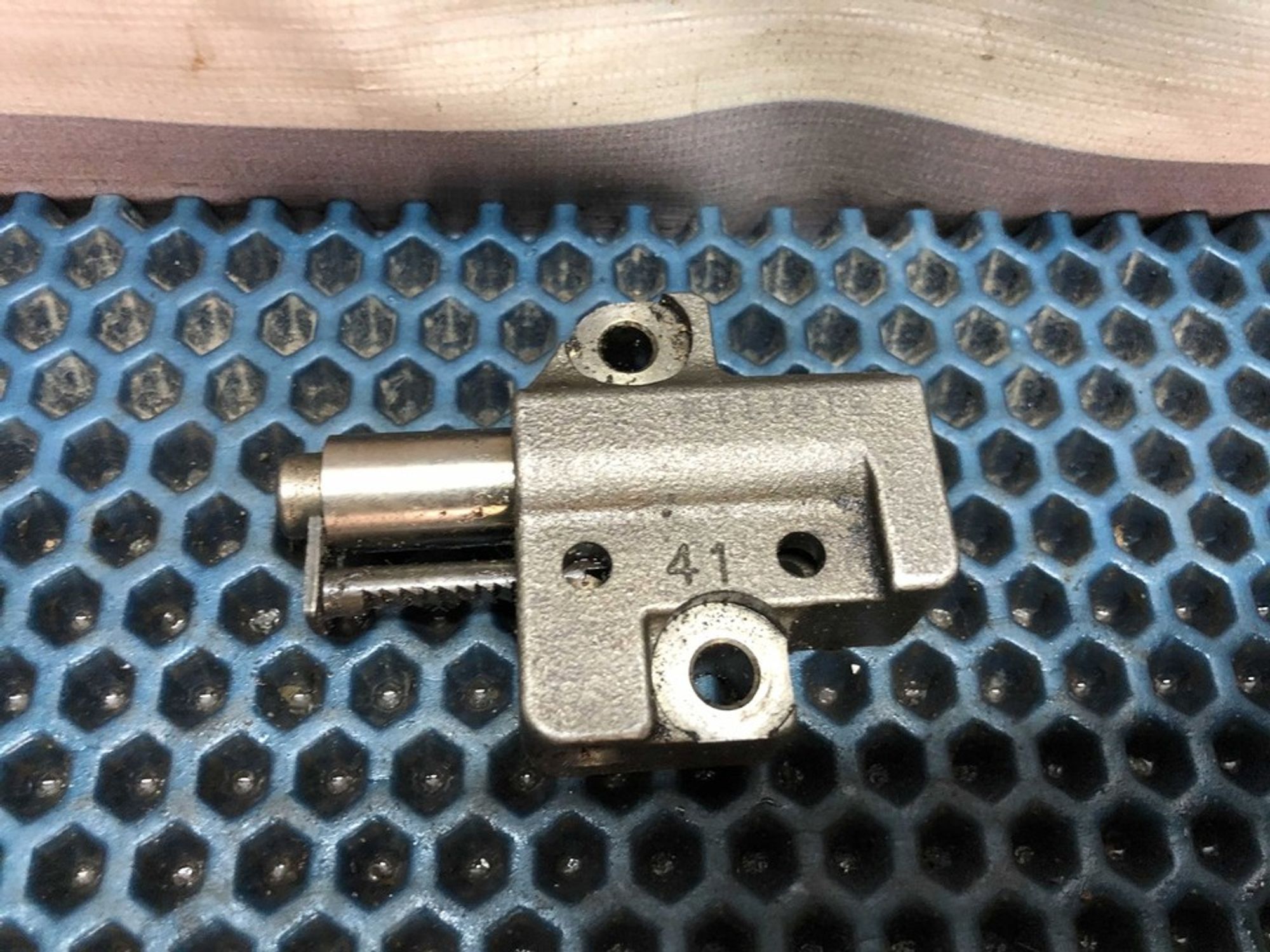 244102B000 Натяжитель цепи ГРМ Hyundai Solaris I, 1500 рублей, Нижний Новгород