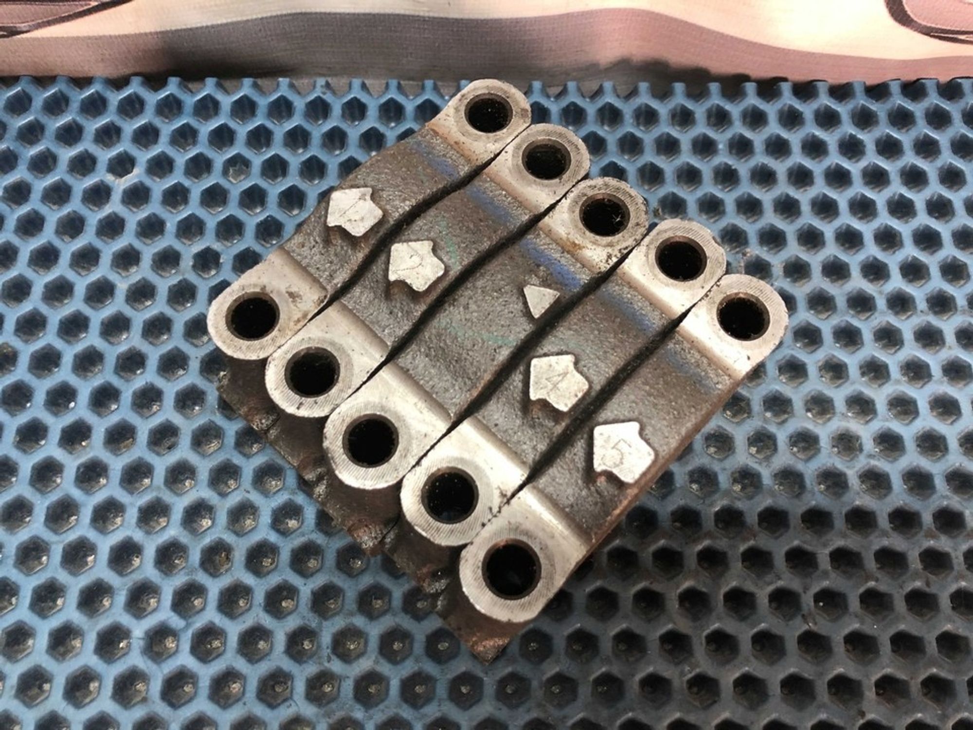 Комплект бугелей коленвала Hyundai Solaris I, 2000 рублей, Нижний Новгород