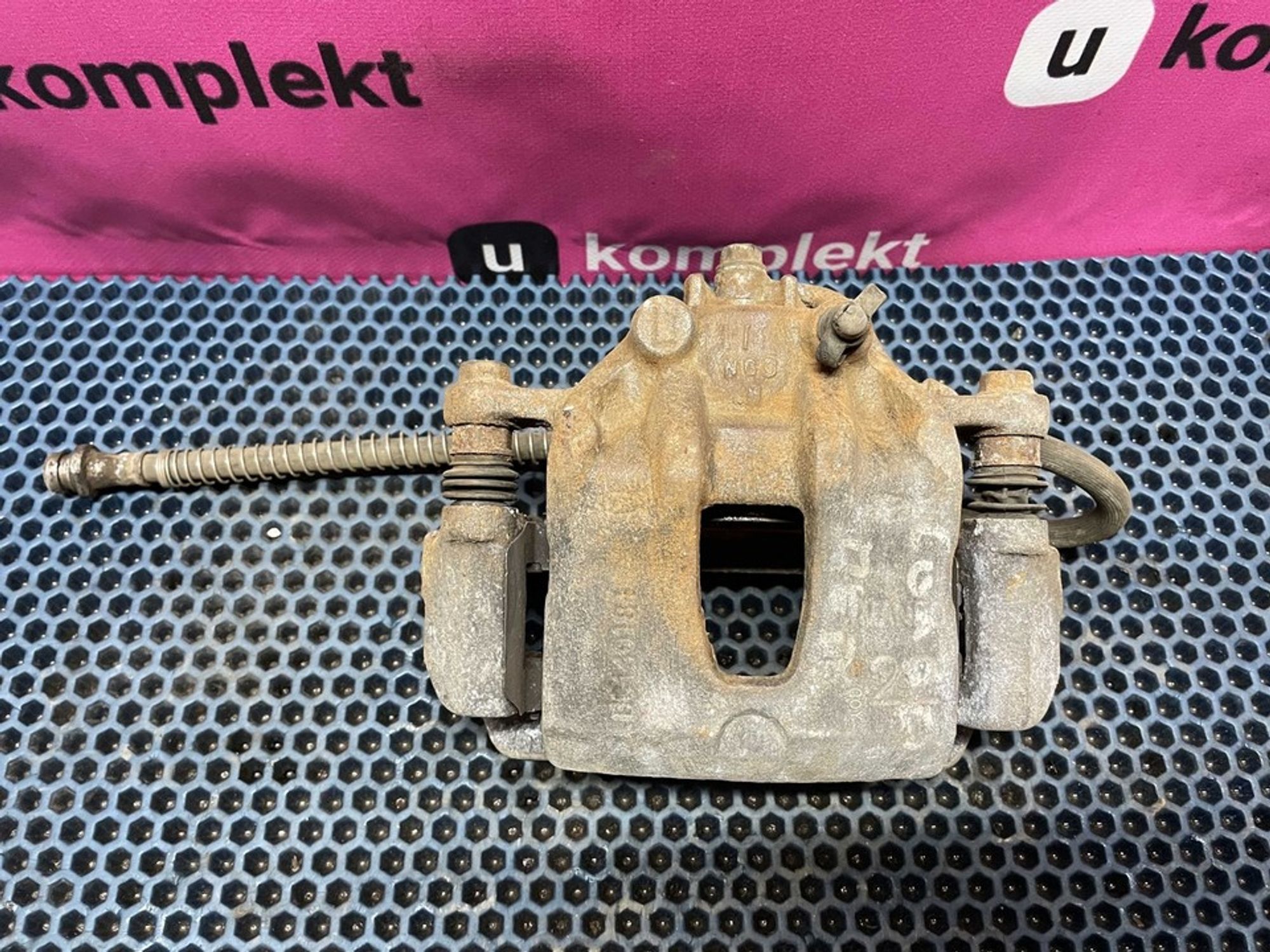 581104L000 Суппорт передний левый L Hyundai Solaris I, 1800 рублей, Нижний Новгород