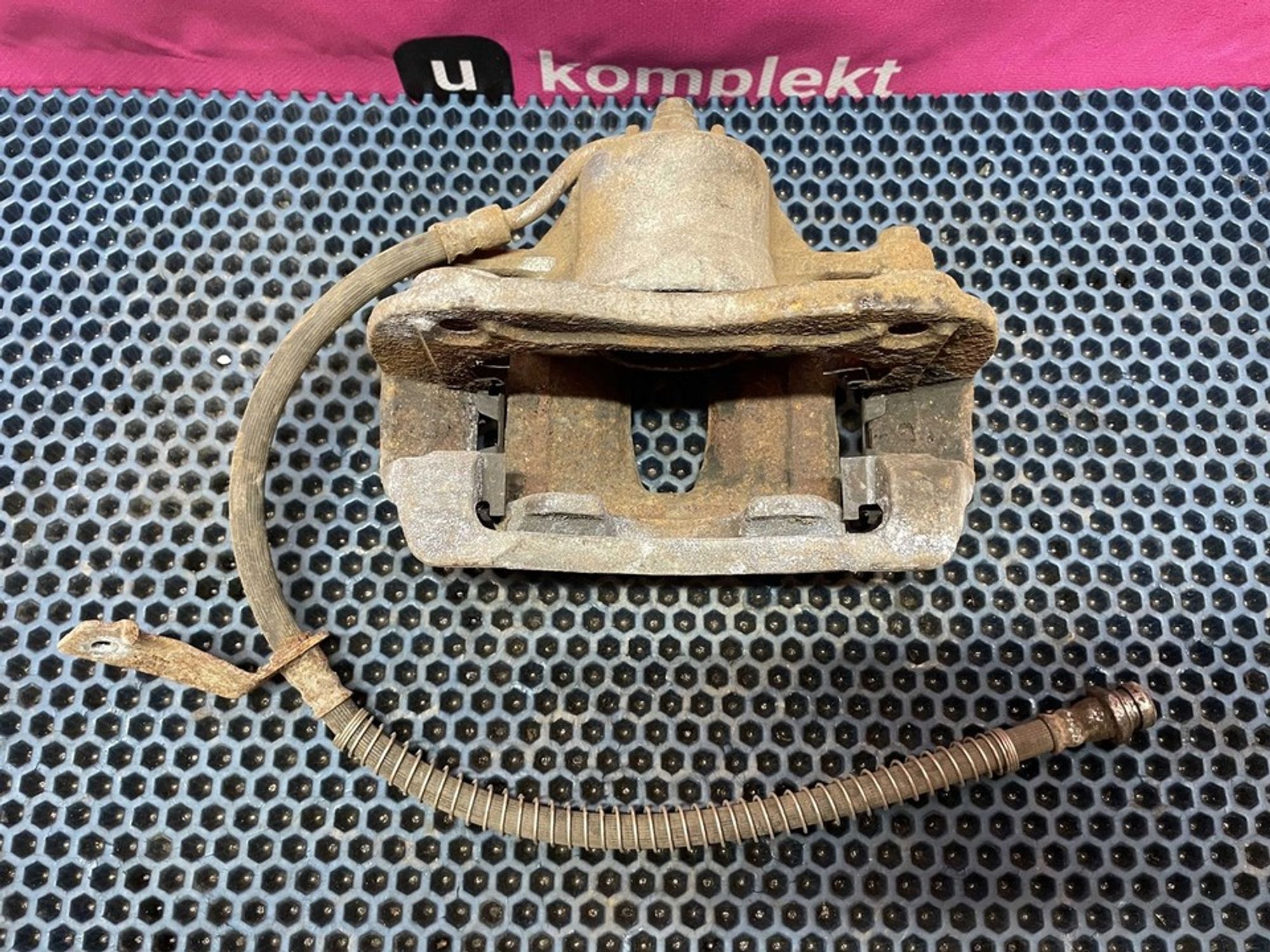 581104L000 Суппорт передний левый L Hyundai Solaris I, 1800 рублей, Нижний Новгород