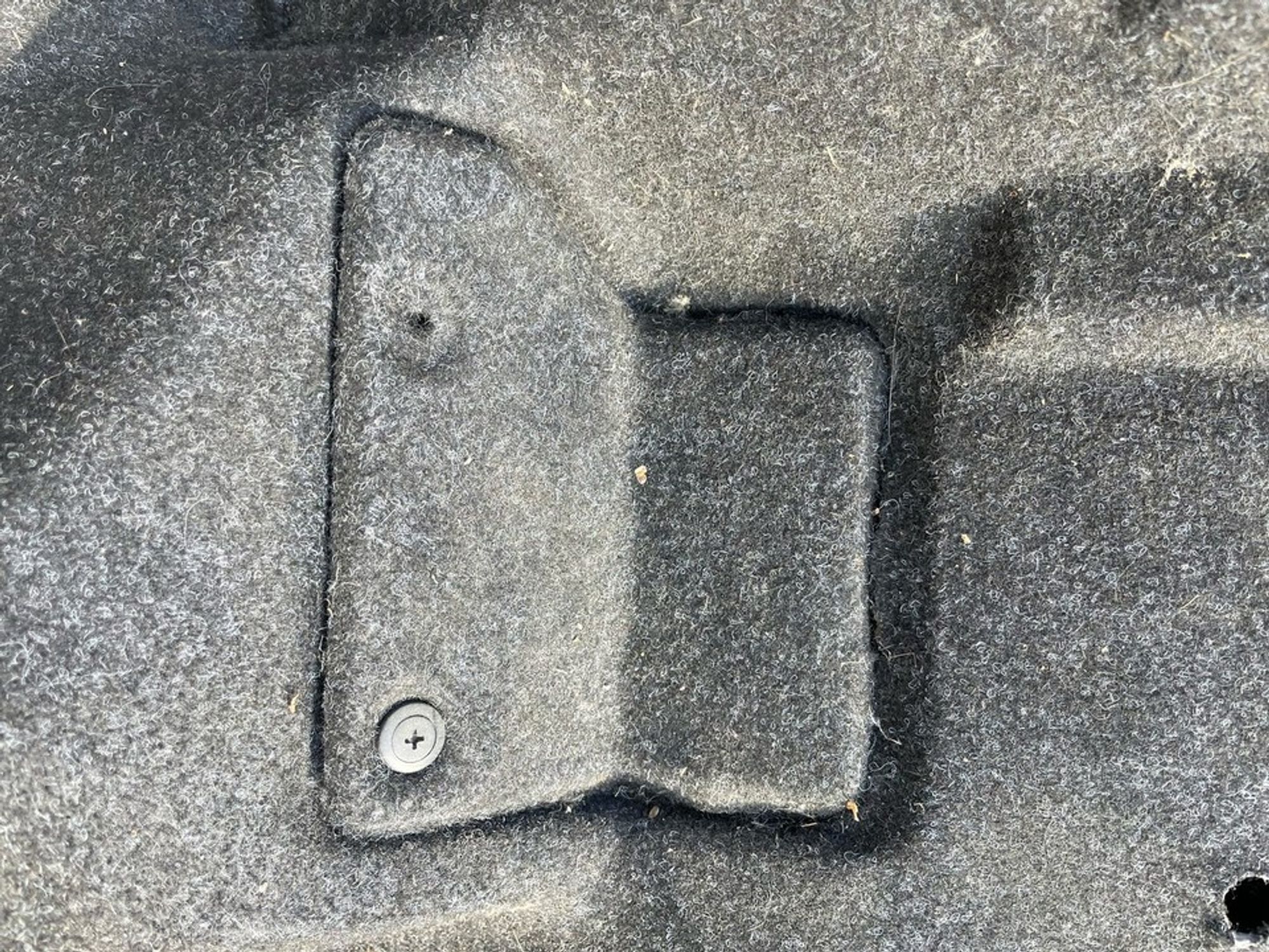 0K2N268860B02 Обшивка багажника боковая левая L Kia Spectra I, 700 рублей, Нижний Новгород