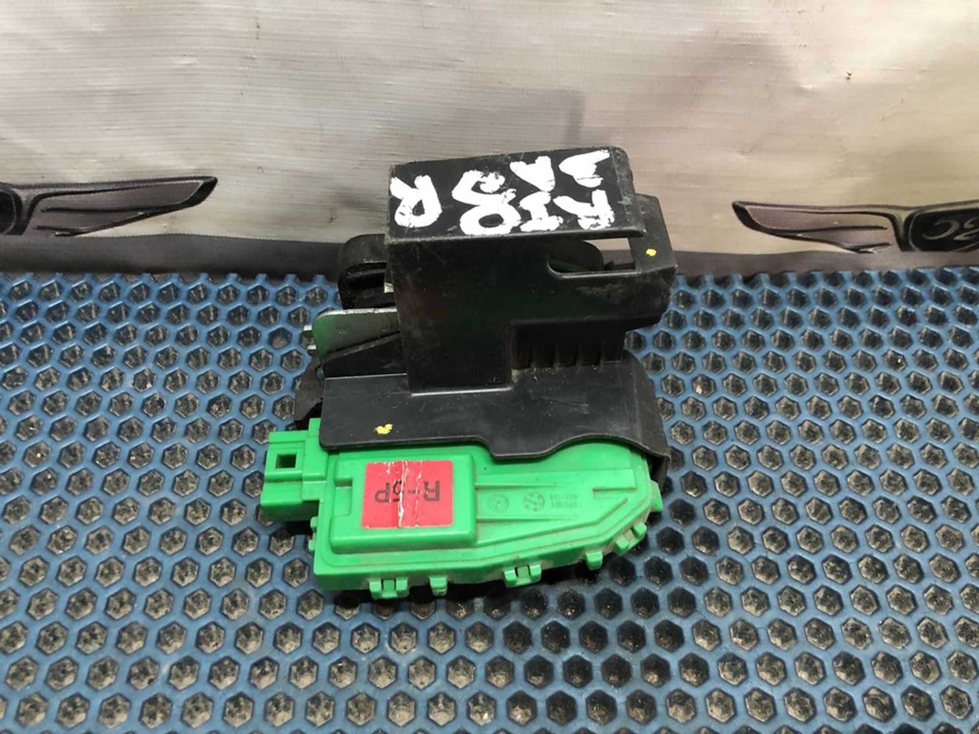 814201R020 Замок двери задней правой R Hyundai Solaris I, 900 рублей, Нижний Новгород