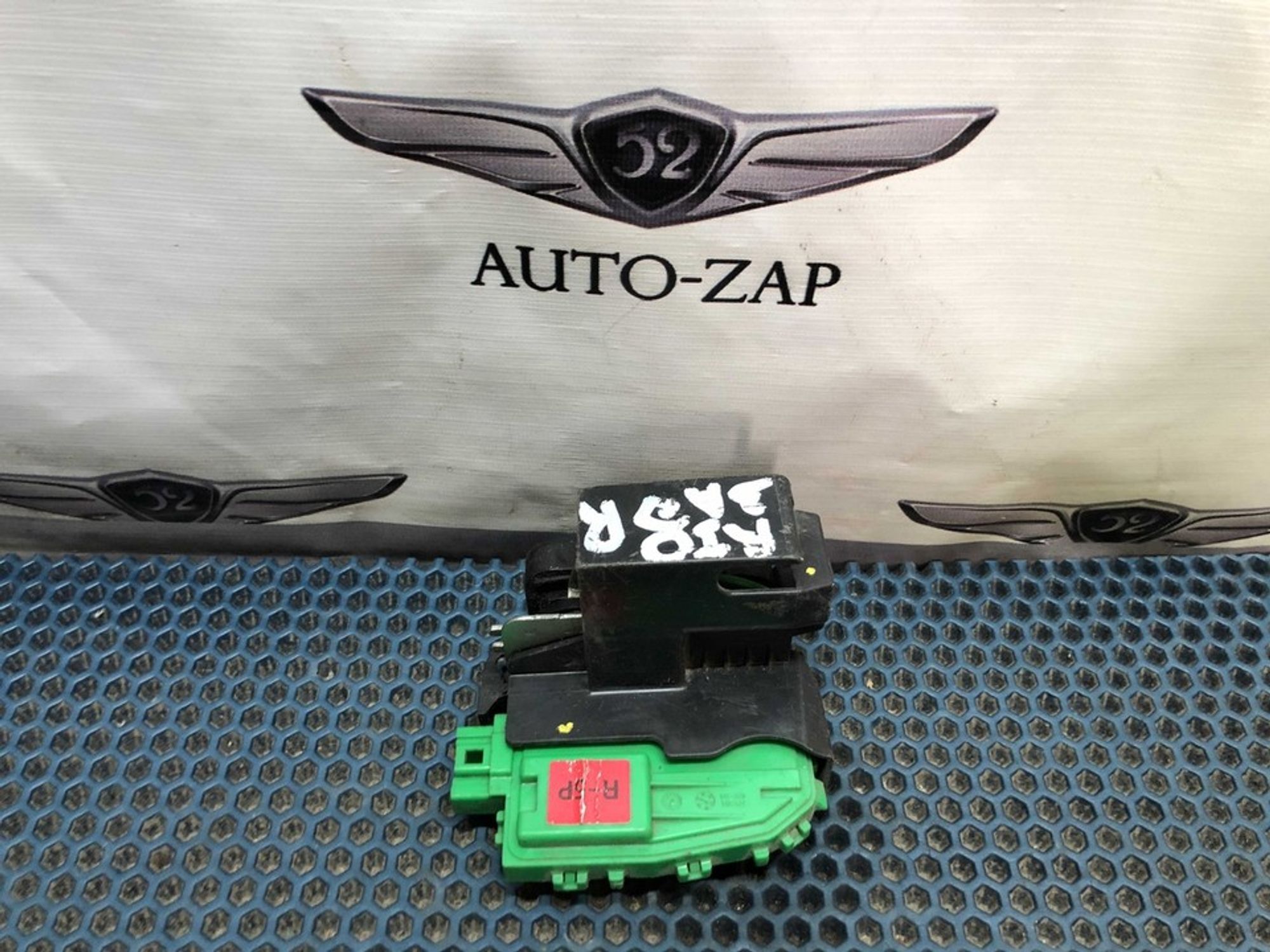 814201R020 Замок двери задней правой R Hyundai Solaris I, 900 рублей, Нижний Новгород