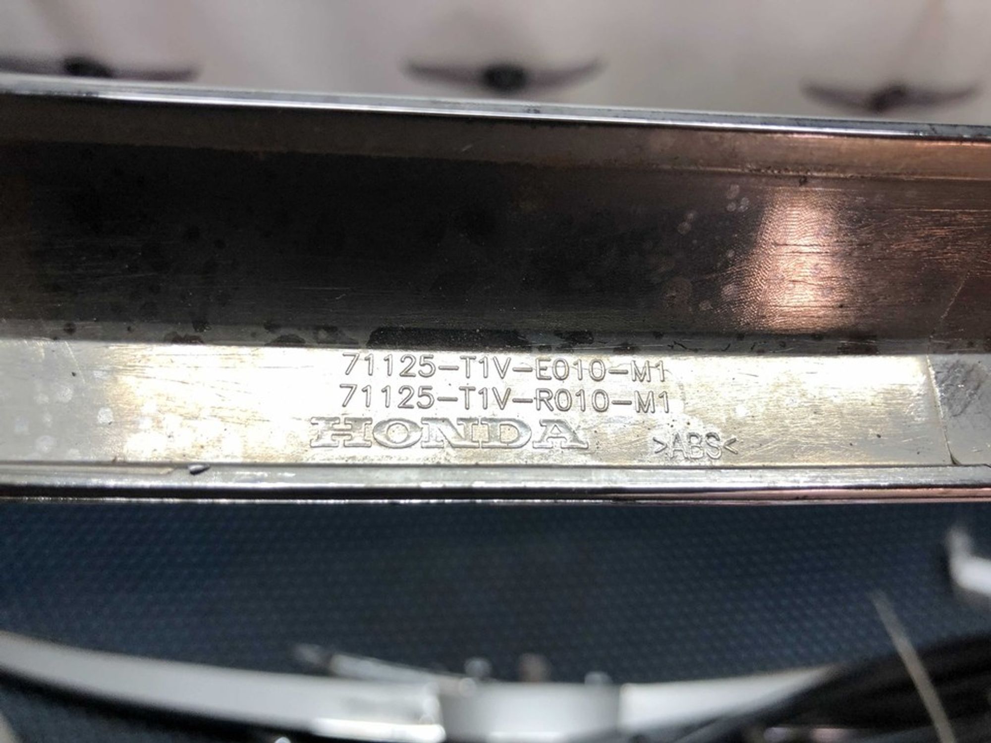 71125T1VE010M1 Молдинги решетки радиатора нижний Honda CR-V IV, 2200 рублей, Нижний Новгород