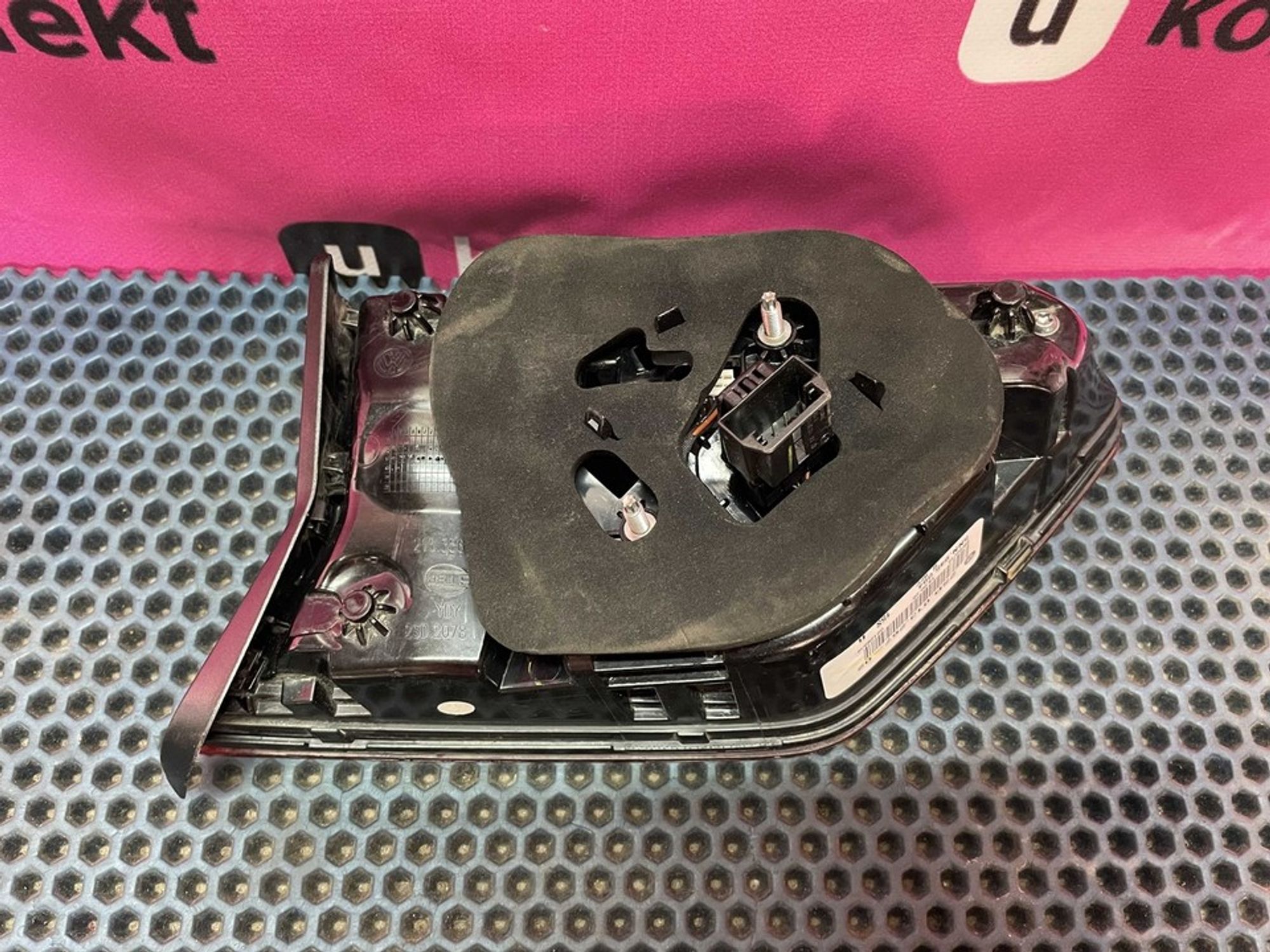 5NA945094 Фонарь задний правый внутренний R Volkswagen Tiguan II, 1800 рублей, Нижний Новгород