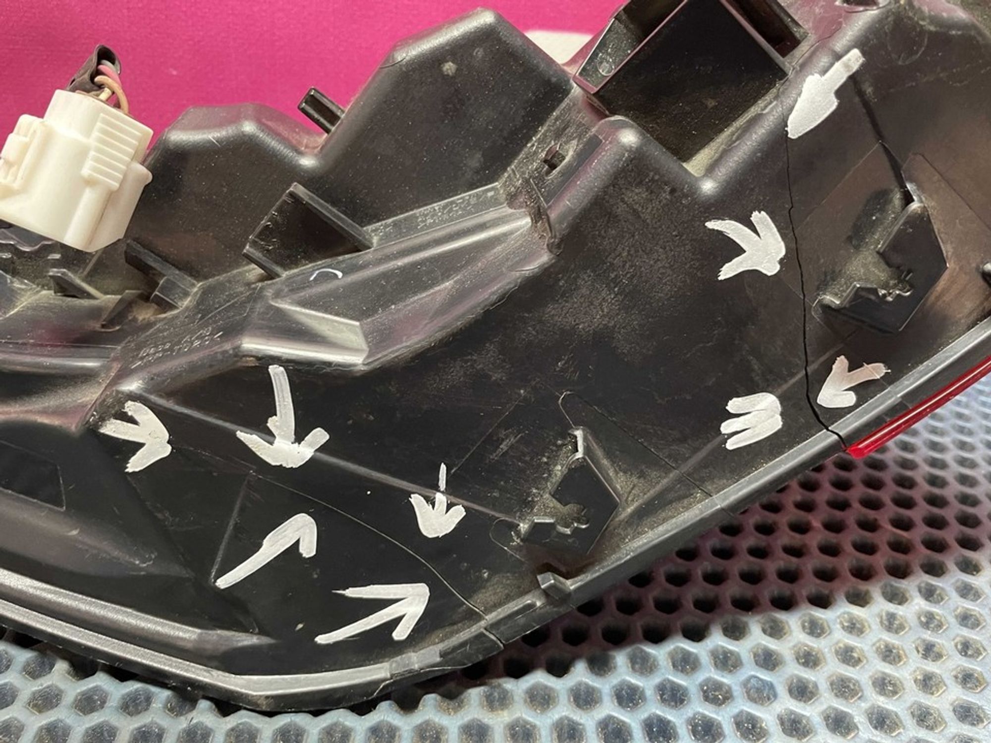 8155133660 Фонарь задний правый внутренний R Toyota Camry XV70, 1900 рублей, Нижний Новгород