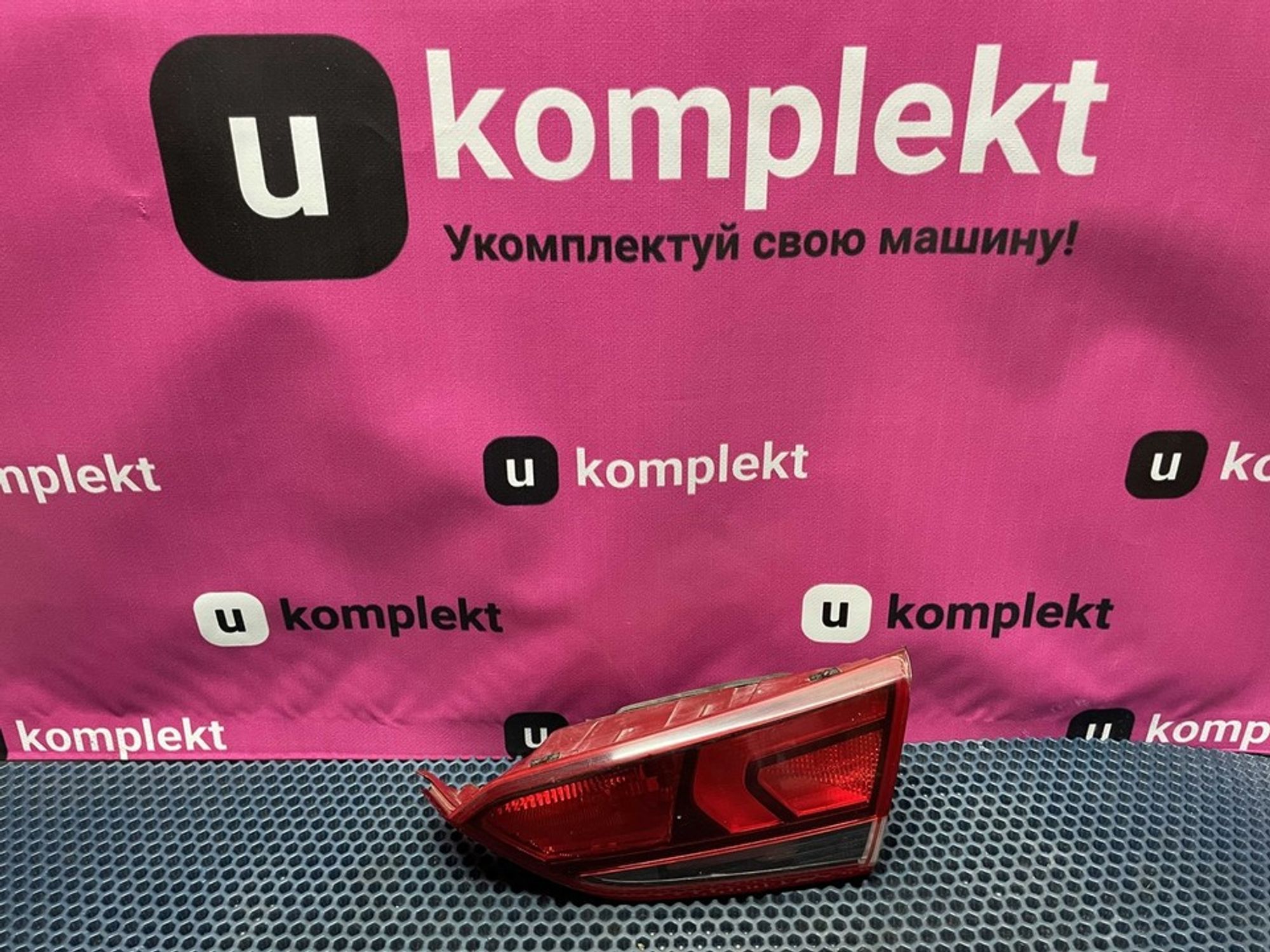 92404H5000 Фонарь задний правый внутренний R Hyundai Solaris II, 1000 рублей, Нижний Новгород