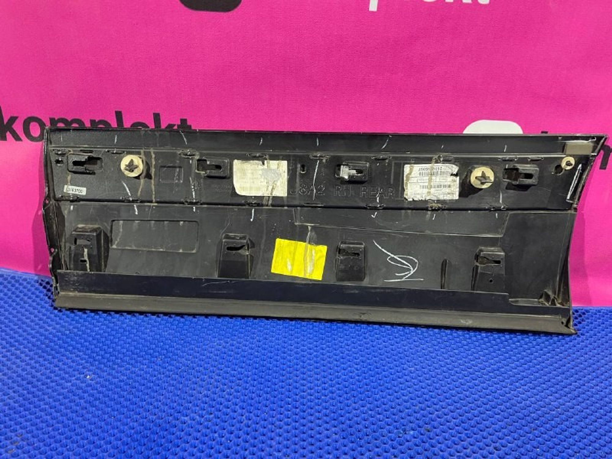 J8A2274A48A Молдинг двери задней правой R Land Rover Range Rover Velar, 1500 рублей, Нижний Новгород