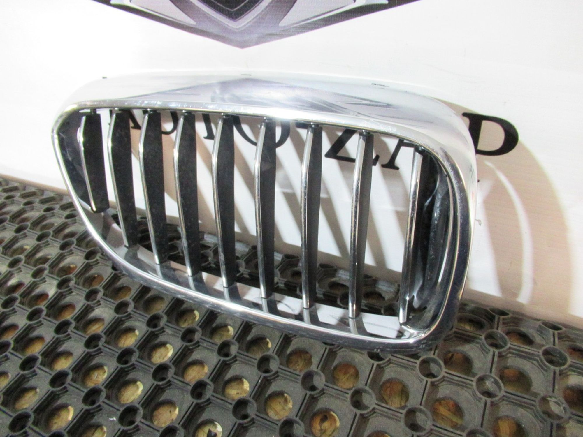 51137383520 Решетка облицовки радиатора правая R BMW 5 G30/G31, 1900 рублей, Нижний Новгород