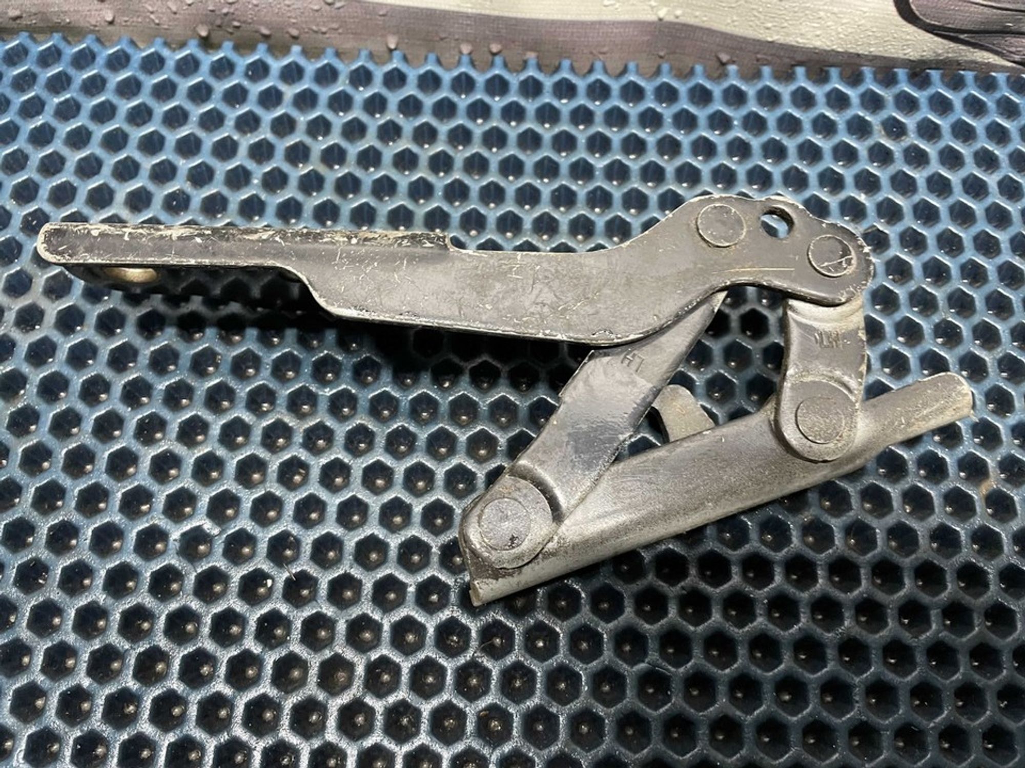 791103C500 Петля капота левая L Kia Magentis II, 600 рублей, Нижний Новгород