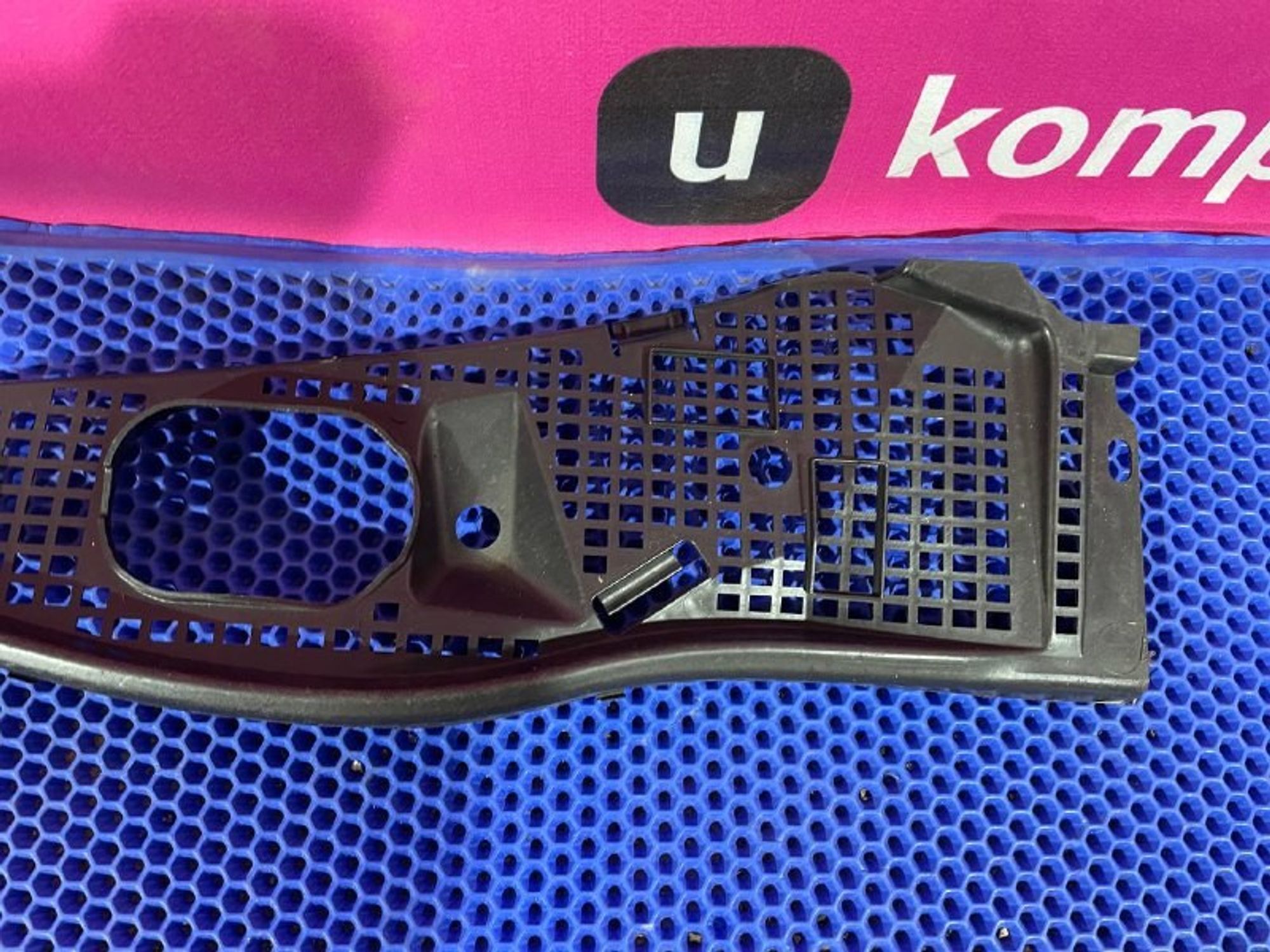 8200294316 Жабо стеклоочистителя Renault Logan I, 500 рублей, Нижний Новгород