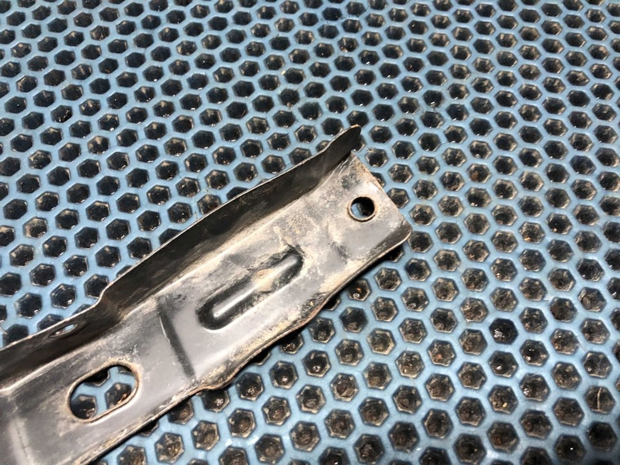 866813D000 Кронштейн заднего бампера Hyundai Sonata IV EF, 900 рублей, Нижний Новгород