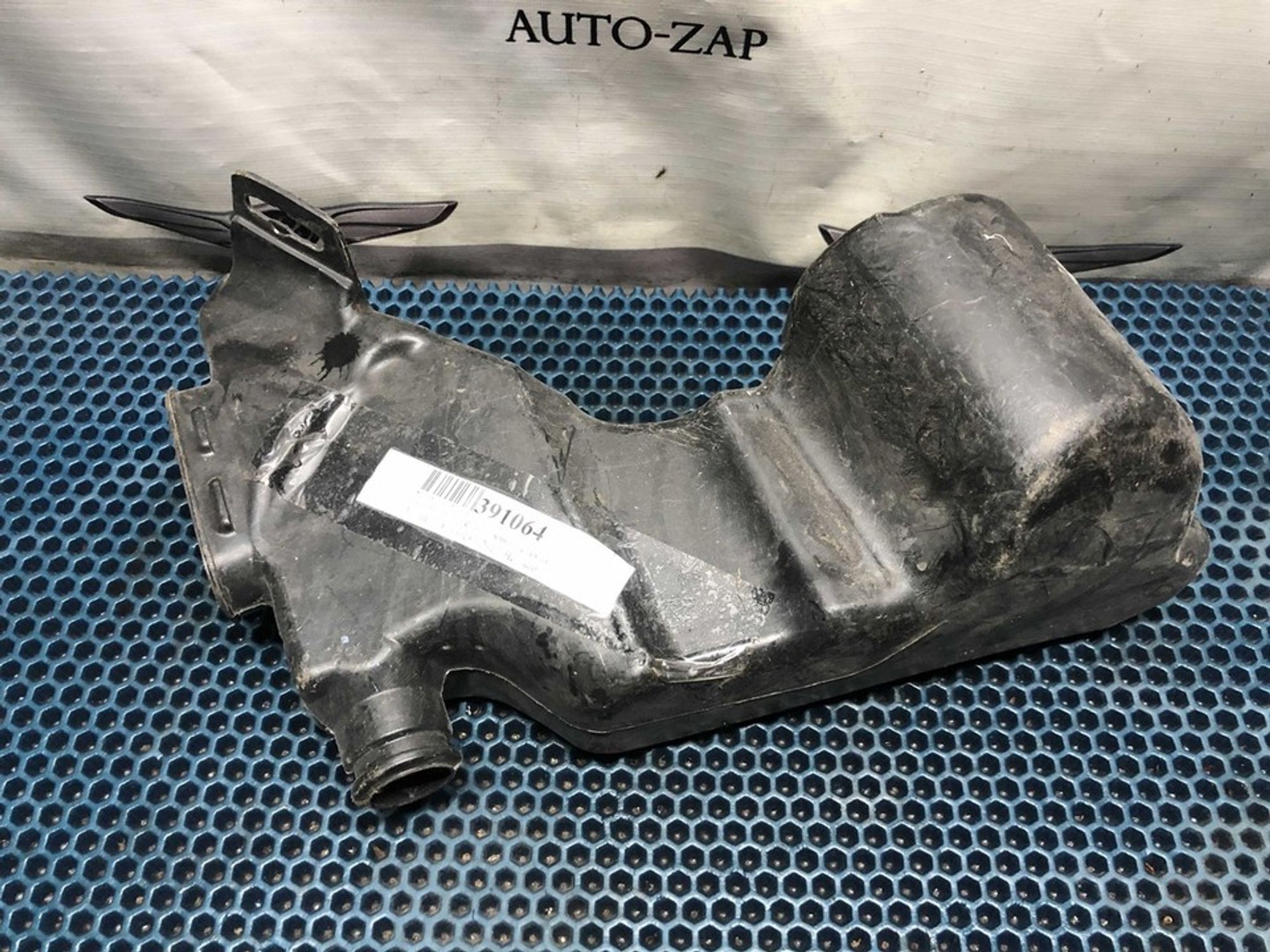 A2058600360 Бачок омывателя Mercedes-Benz C-class W205, 900 рублей, Нижний Новгород