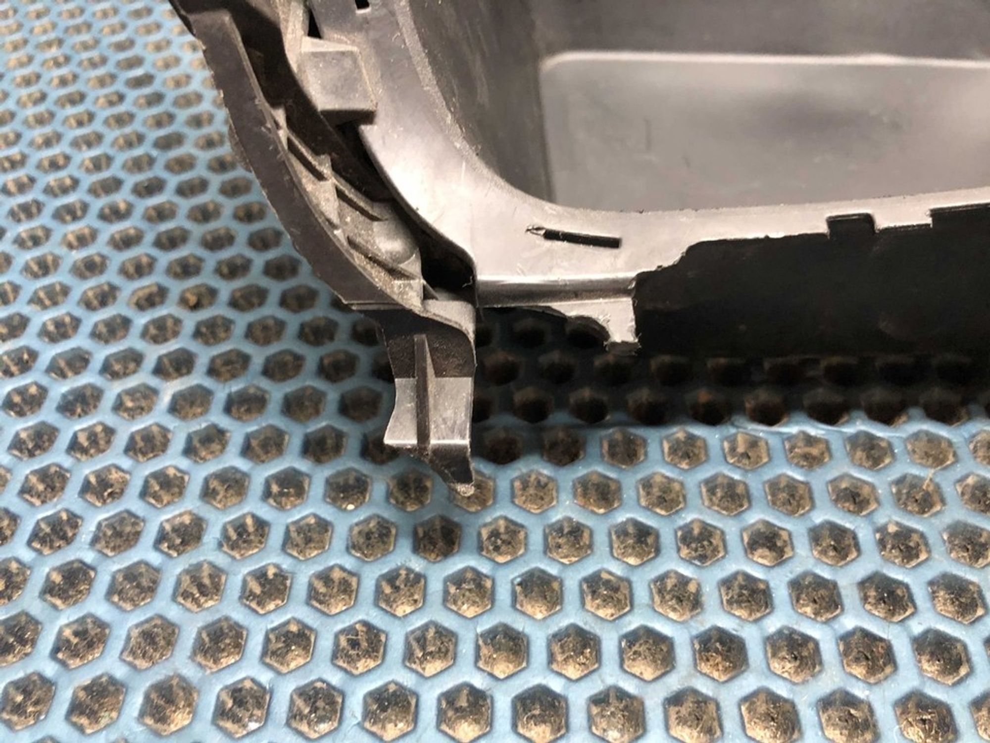 84631A2000 Консоль центральная Kia Ceed II, 700 рублей, Нижний Новгород