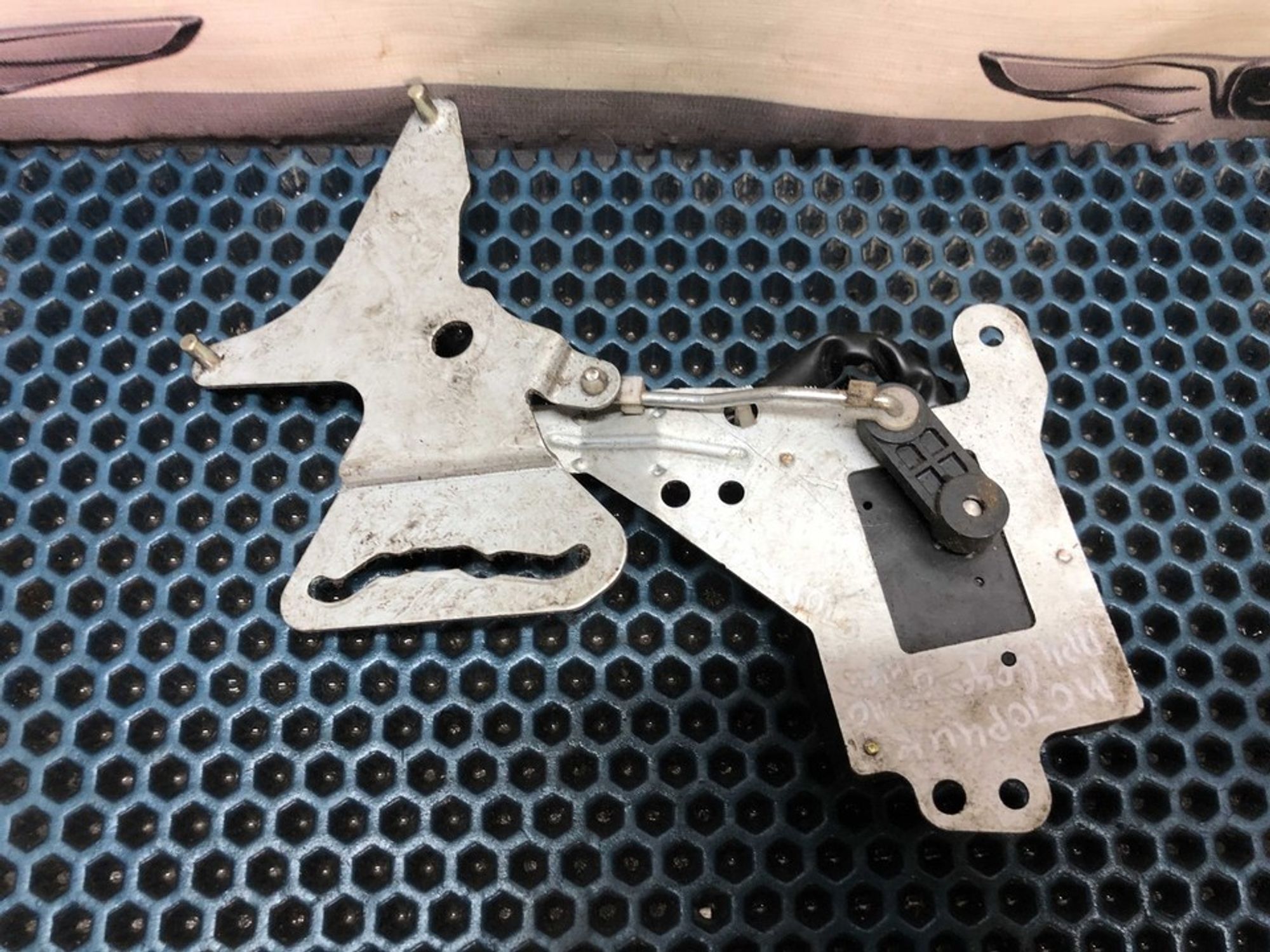 9710838000 Моторчик привода заслонки отопителя Hyundai Santa Fe III, 600 рублей, Нижний Новгород