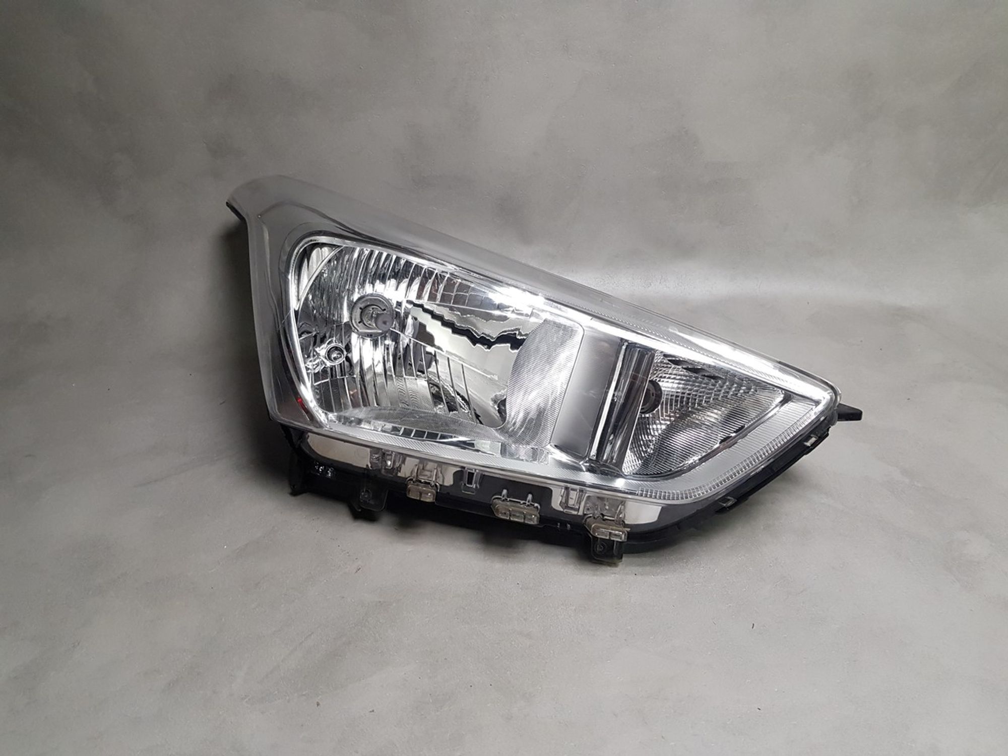 92102M0000 Фара правая R Hyundai Creta I, 3800 рублей, Нижний Новгород