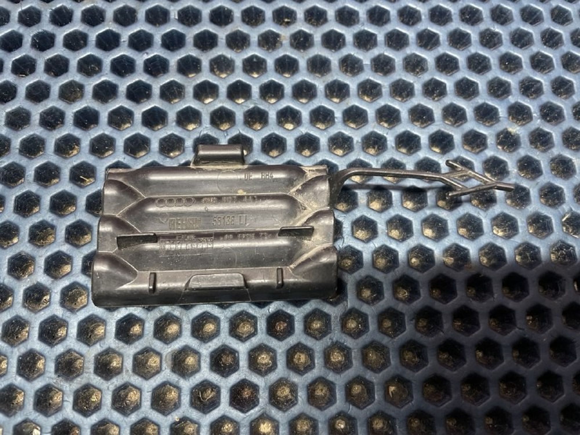 4M0807441D Заглушка заднего бампера левая L Audi Q7 4M, 1200 рублей, Нижний Новгород