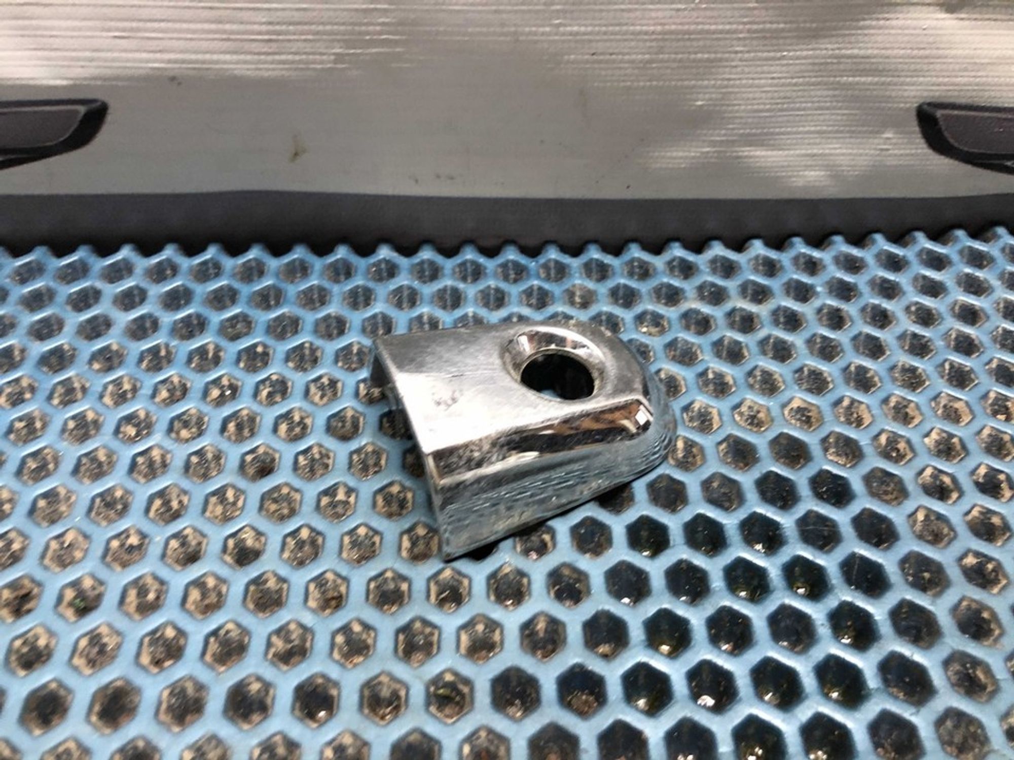 806404AA0B Концевик дверной ручки Nissan Almera III, 500 рублей, Нижний Новгород