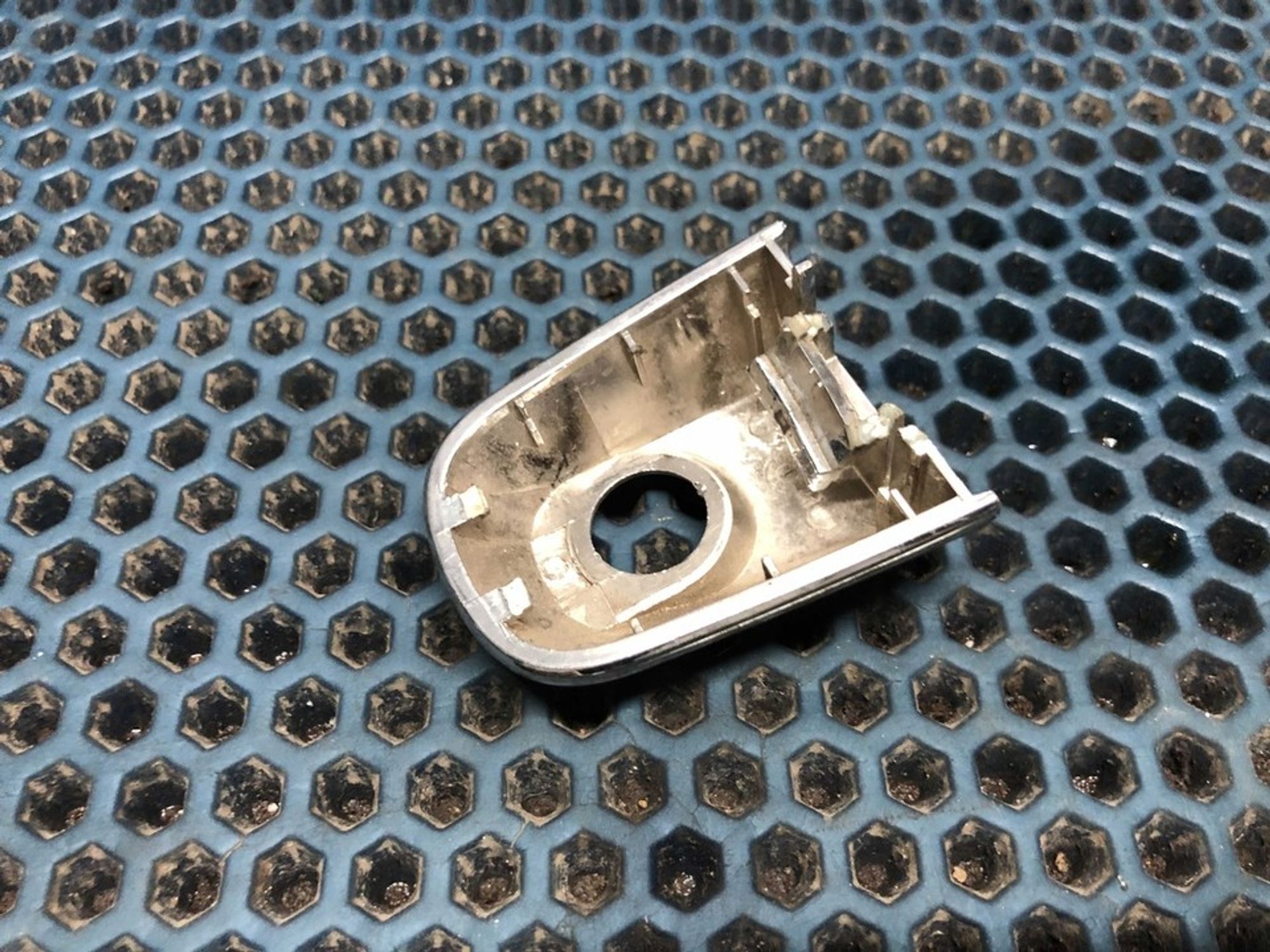 806404AA0B Концевик дверной ручки Nissan Almera III, 500 рублей, Нижний Новгород