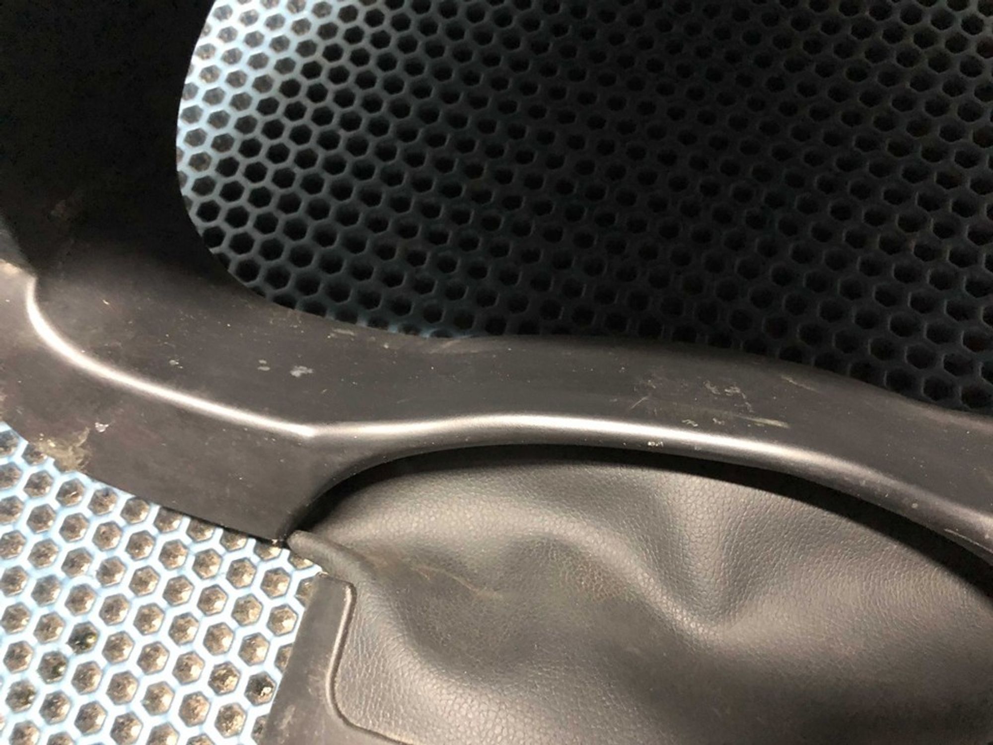 848314L000 Накладка панели приборов Hyundai Solaris I, 500 рублей, Нижний Новгород