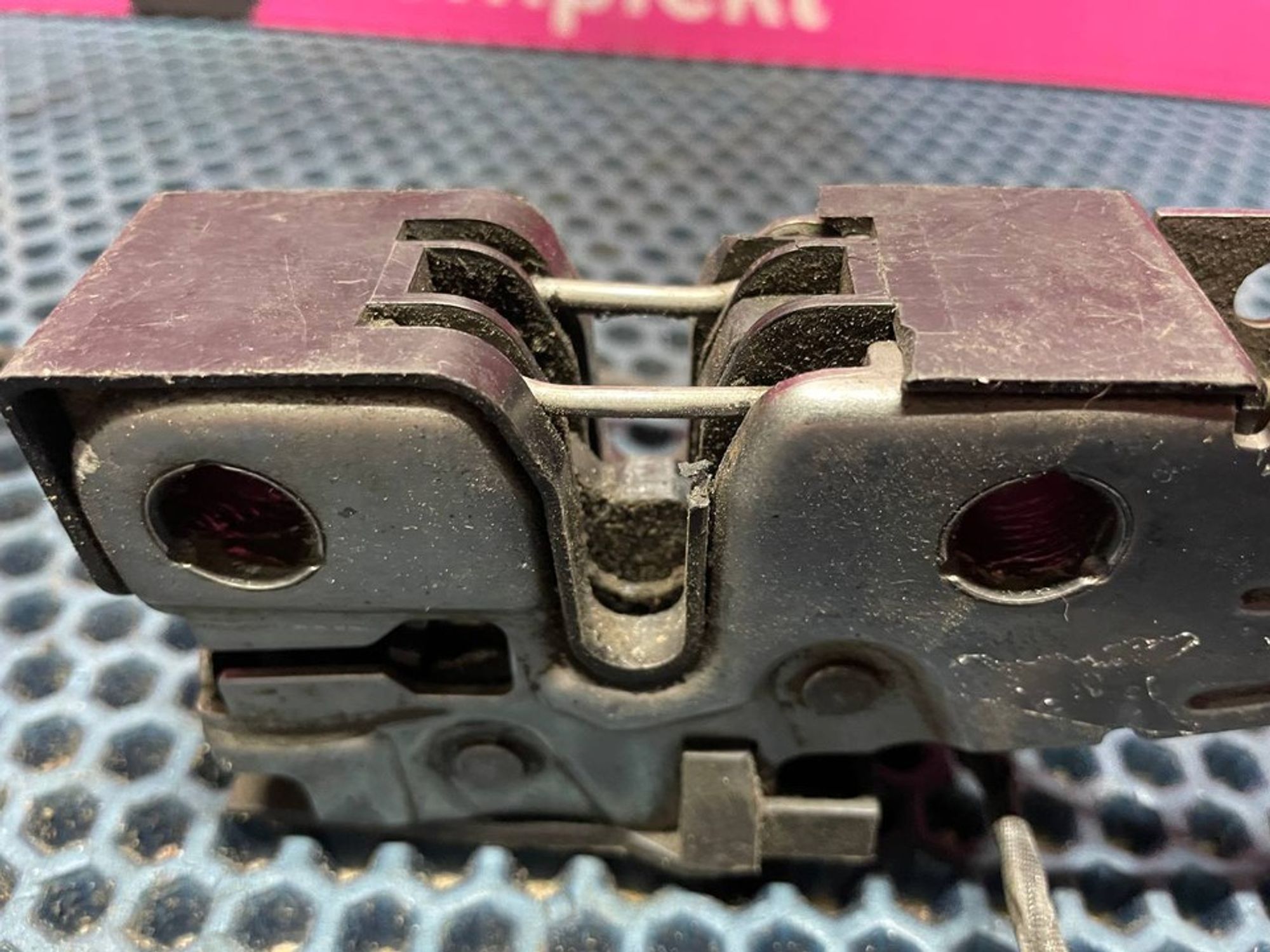 3C1823187 Замок капота Volkswagen Passat B6, 1000 рублей, Нижний Новгород