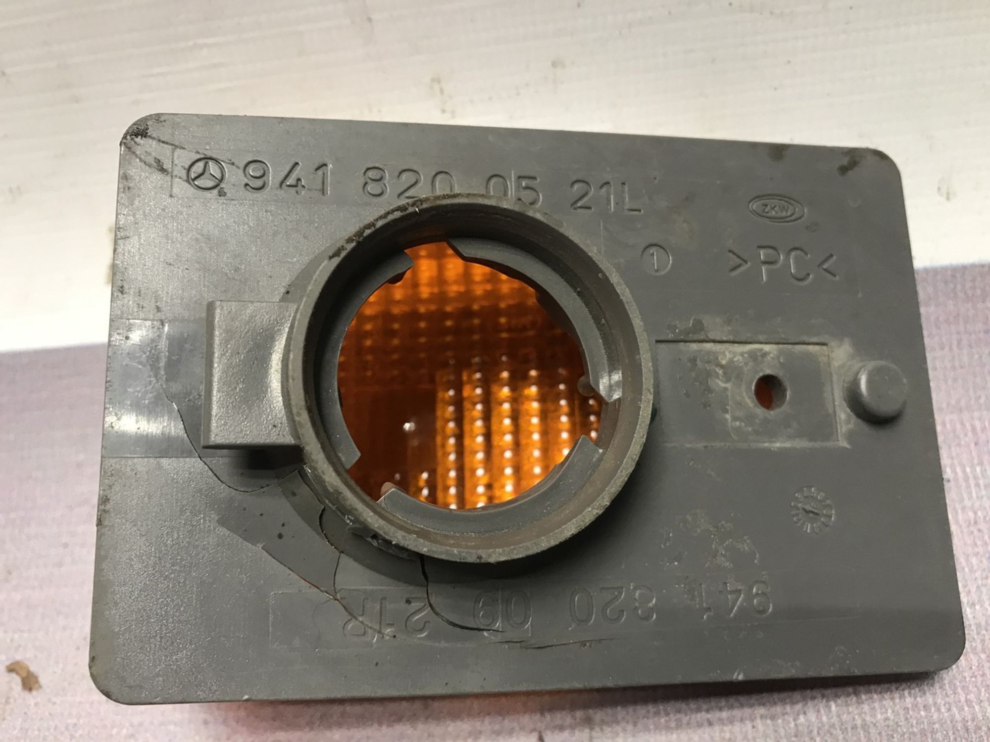 9418200521L Указатель поворота передний левый L Mercedes-Benz Actros MP1, 700 рублей, Нижний Новгород