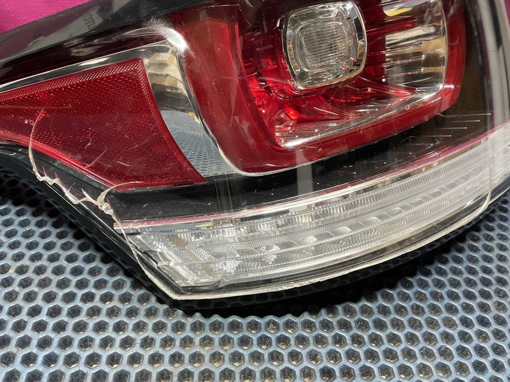 LR061589 Фонарь задний левый L Land Rover Range Rover IV, 2500 рублей, Нижний Новгород