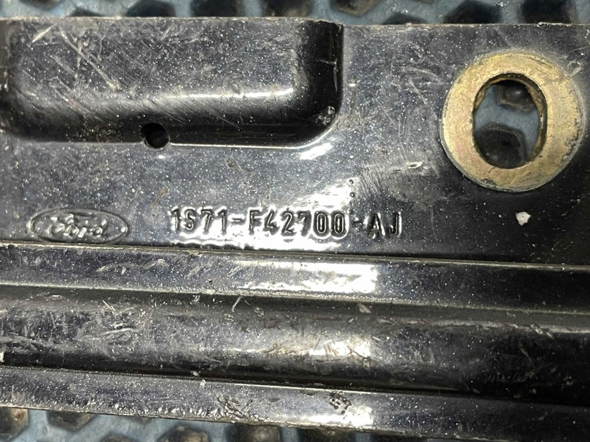 1S71F42700 Петля крышки багажника правая R Ford Mondeo III, 900 рублей, Нижний Новгород