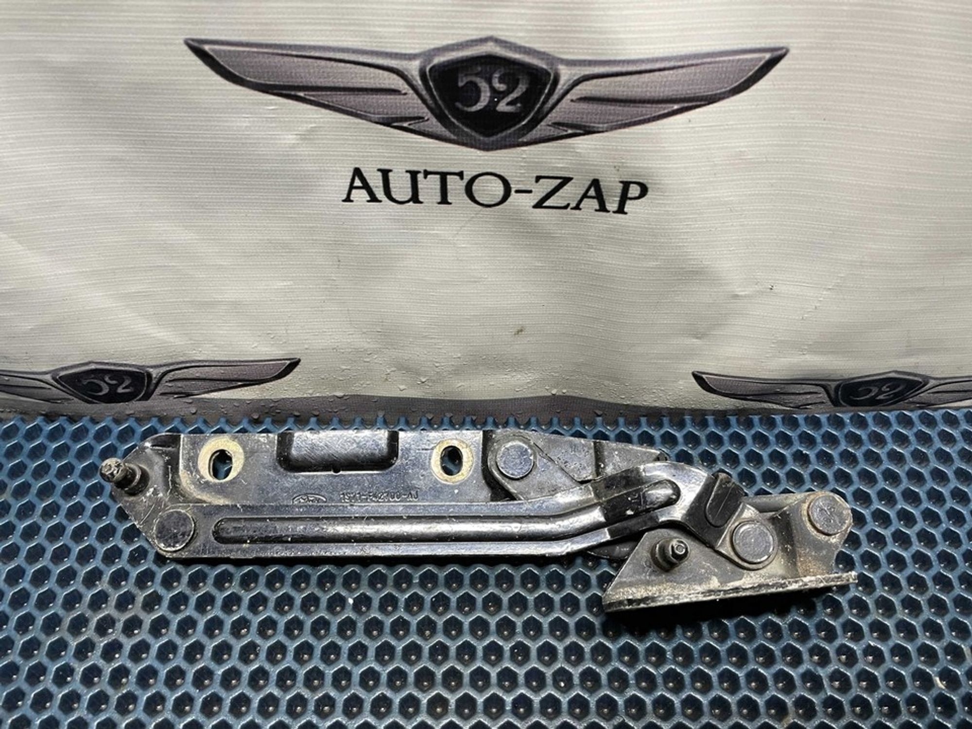 1S71F42700 Петля крышки багажника правая R Ford Mondeo III, 900 рублей, Нижний Новгород