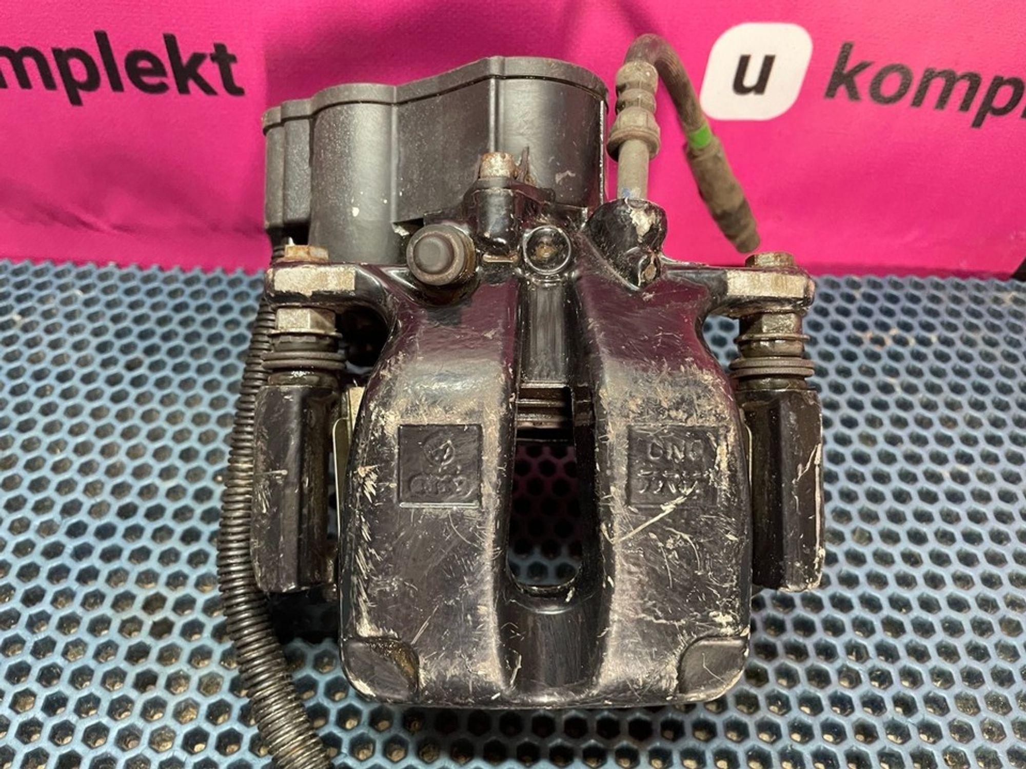 32328402 Суппорт задний правый R Bentley Continental Flying Spur, 12500 рублей, Нижний Новгород