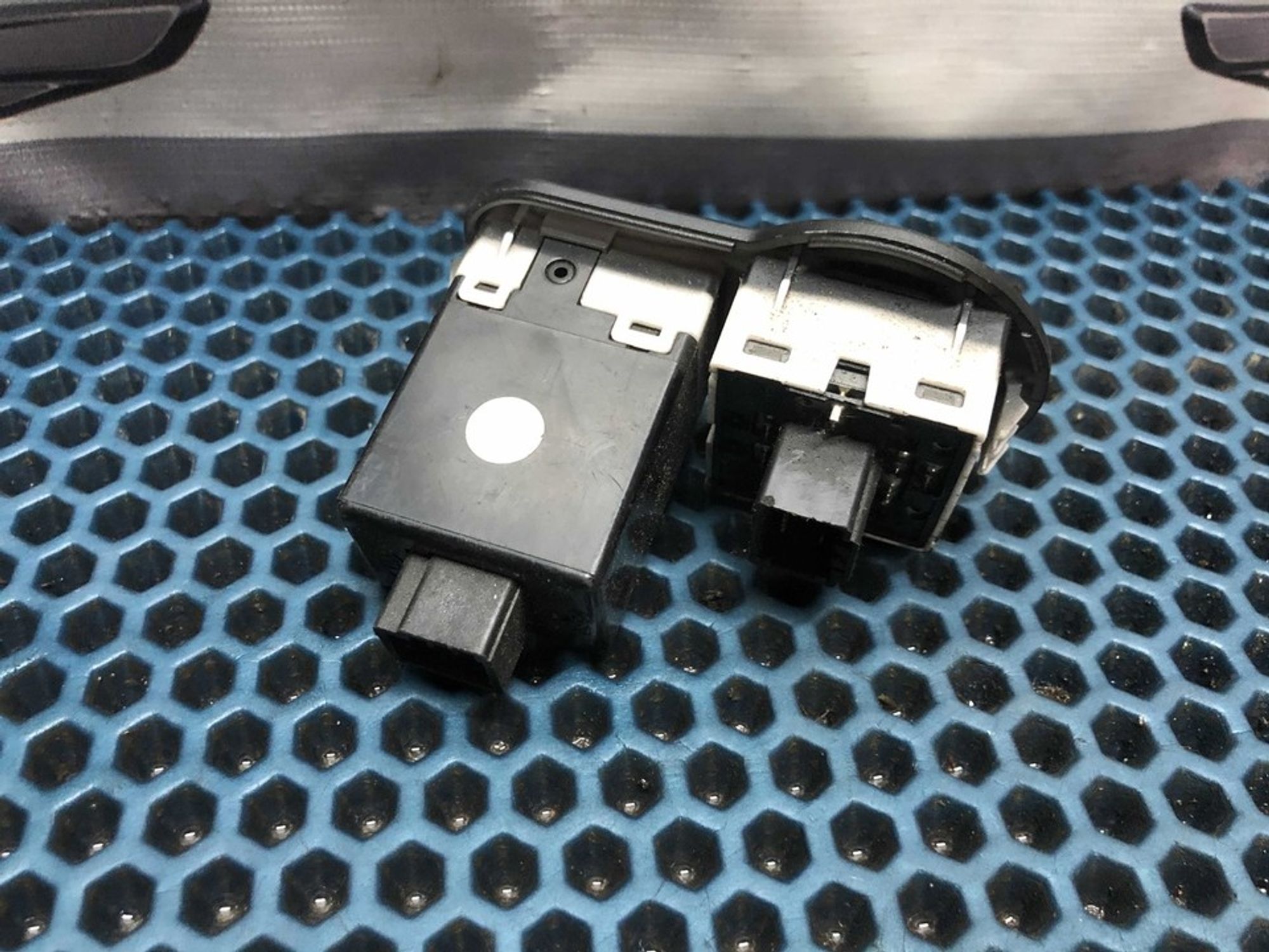 211000245 Кнопка корректора фар Kia Spectra, 700 рублей, Нижний Новгород