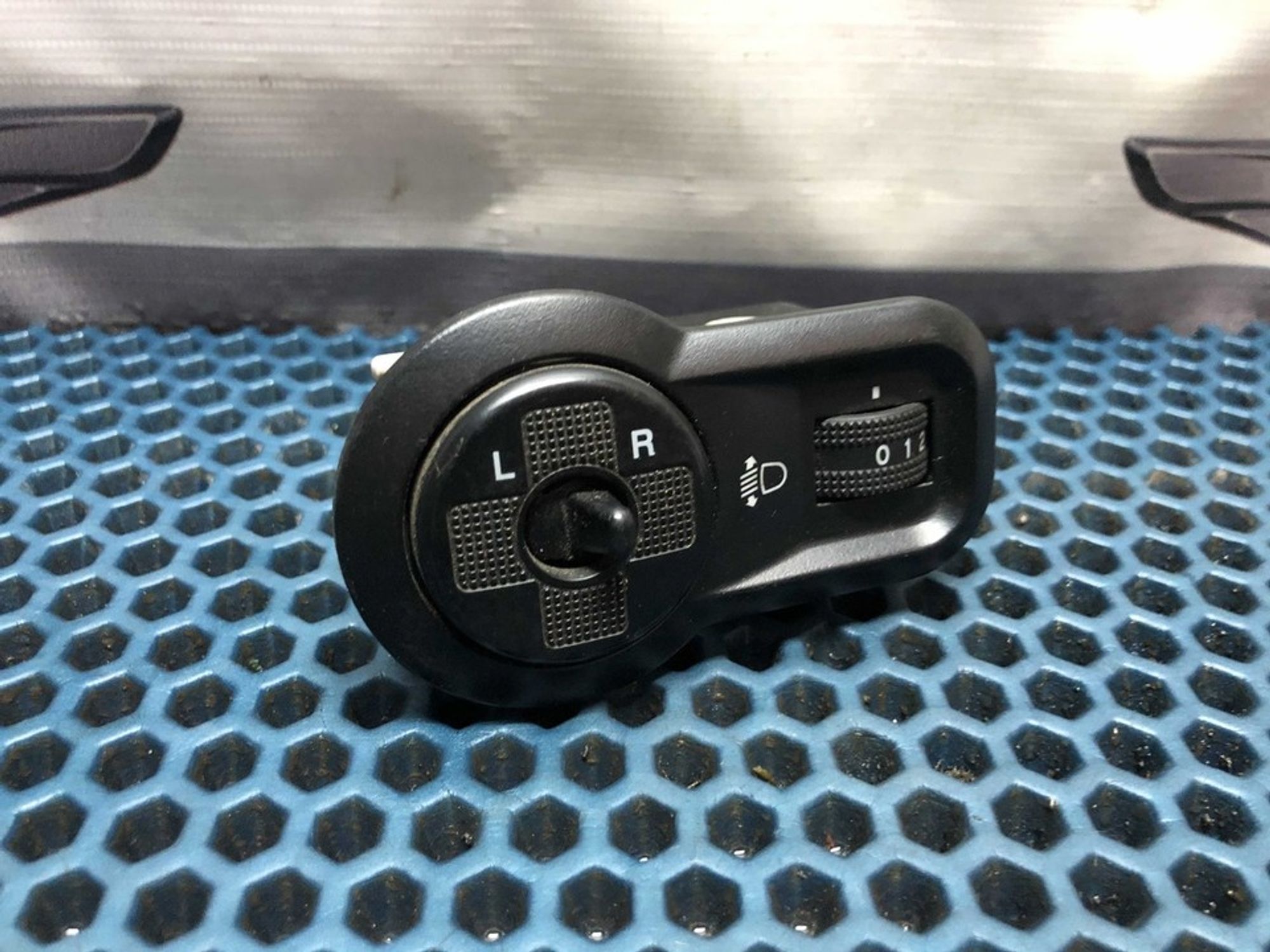 211000245 Кнопка корректора фар Kia Spectra, 700 рублей, Нижний Новгород