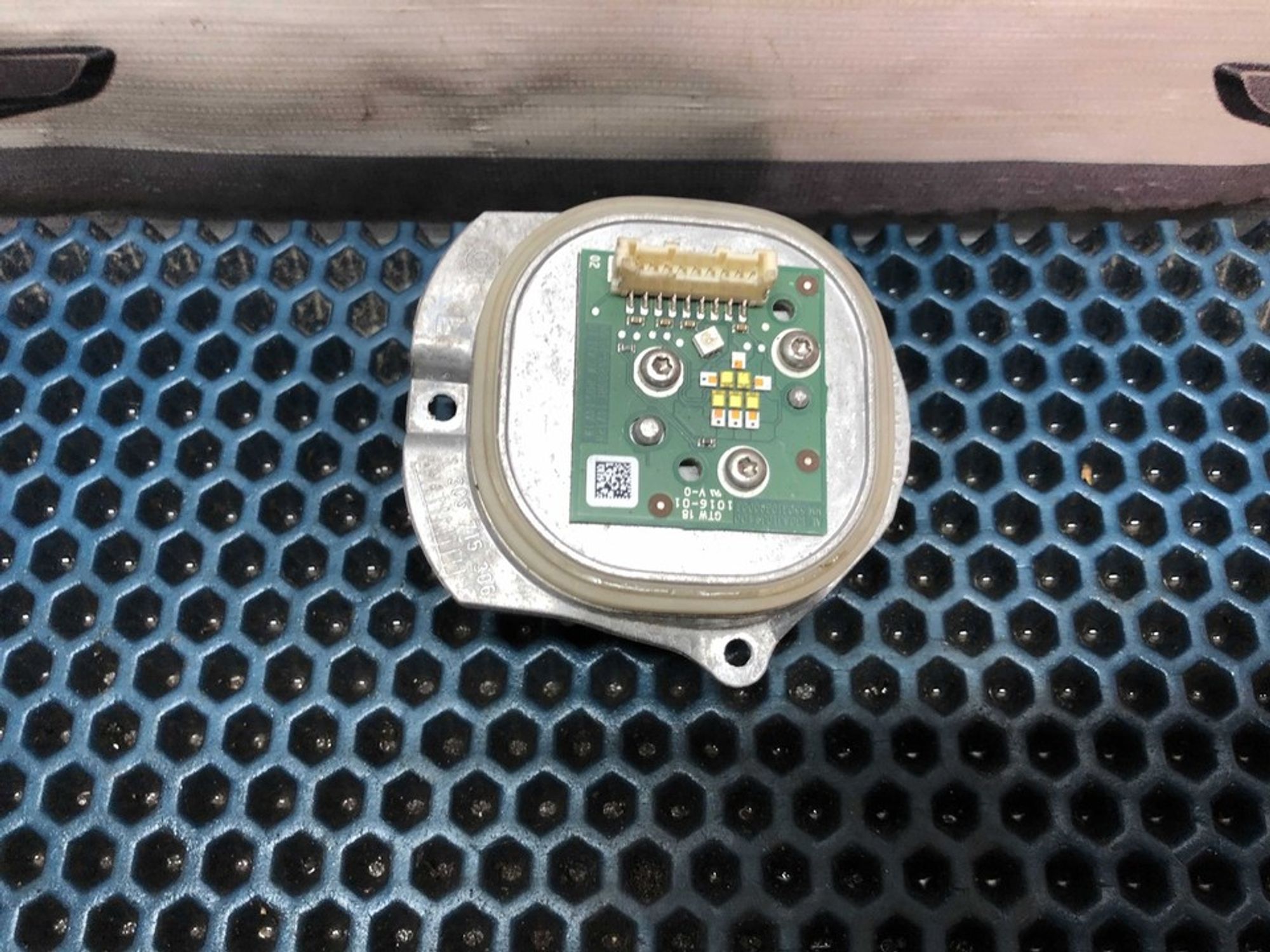 1305715306 Светодиодный модуль левой фары Mercedes-Benz GLE Coupe AMG C292, 2500 рублей, Нижний Новгород