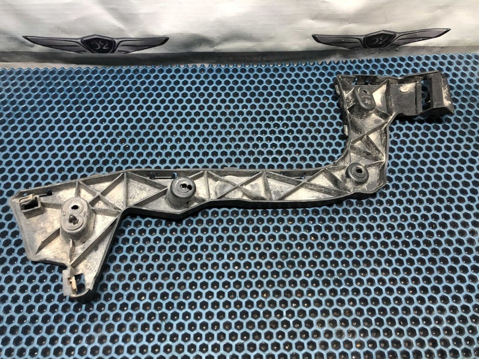 BM51F17E850A Кронштейн заднего бампера правый R Ford Focus III, 800 рублей, Нижний Новгород