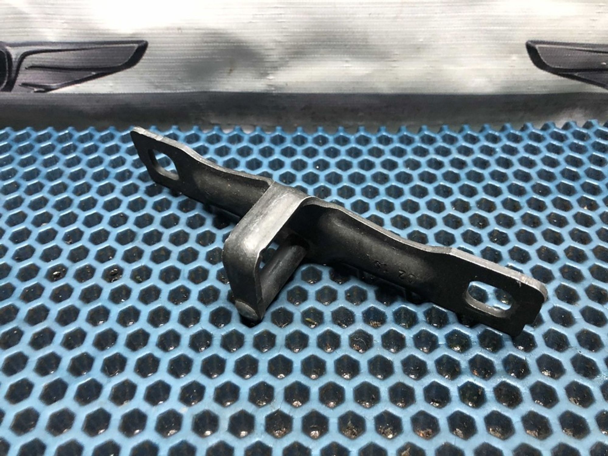 8V0827507E Ответная часть замка багажника Audi A3 8V, 900 рублей, Нижний Новгород