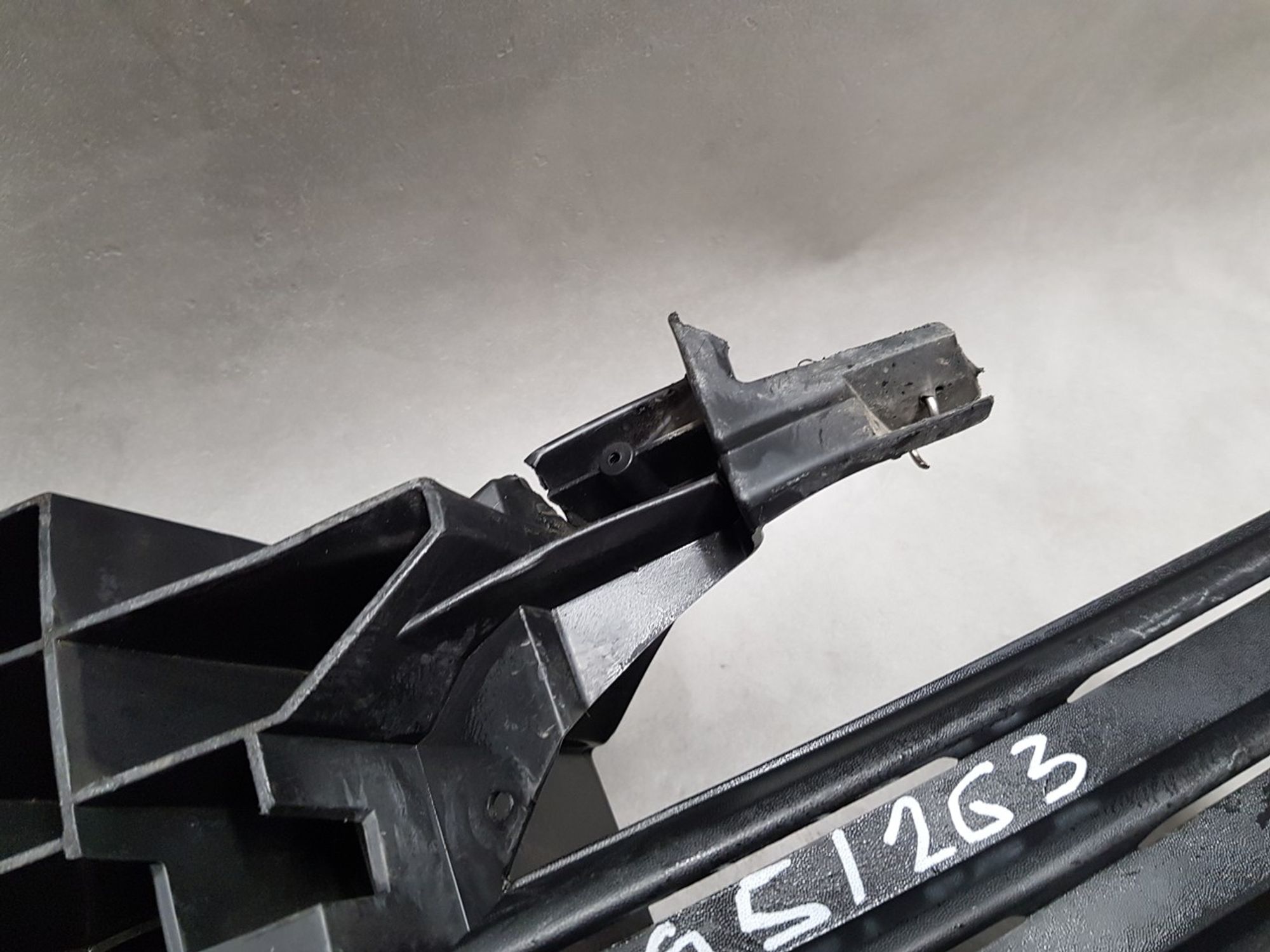 269250618R Облицовка противотуманной фары левой L Renault Kaptur, 800 рублей, Нижний Новгород