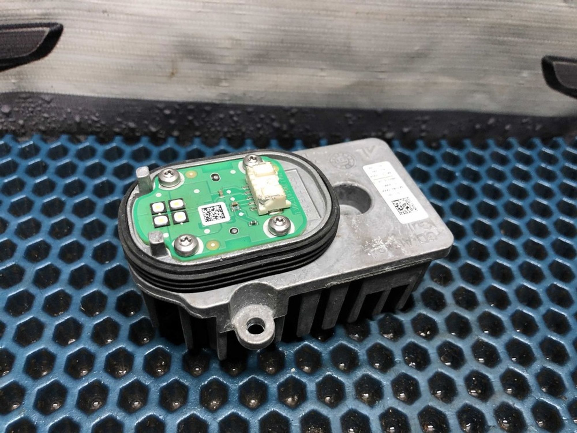 1305715284 Светодиодный модуль Mercedes-Benz Неопознанная модель, 1400 рублей, Нижний Новгород