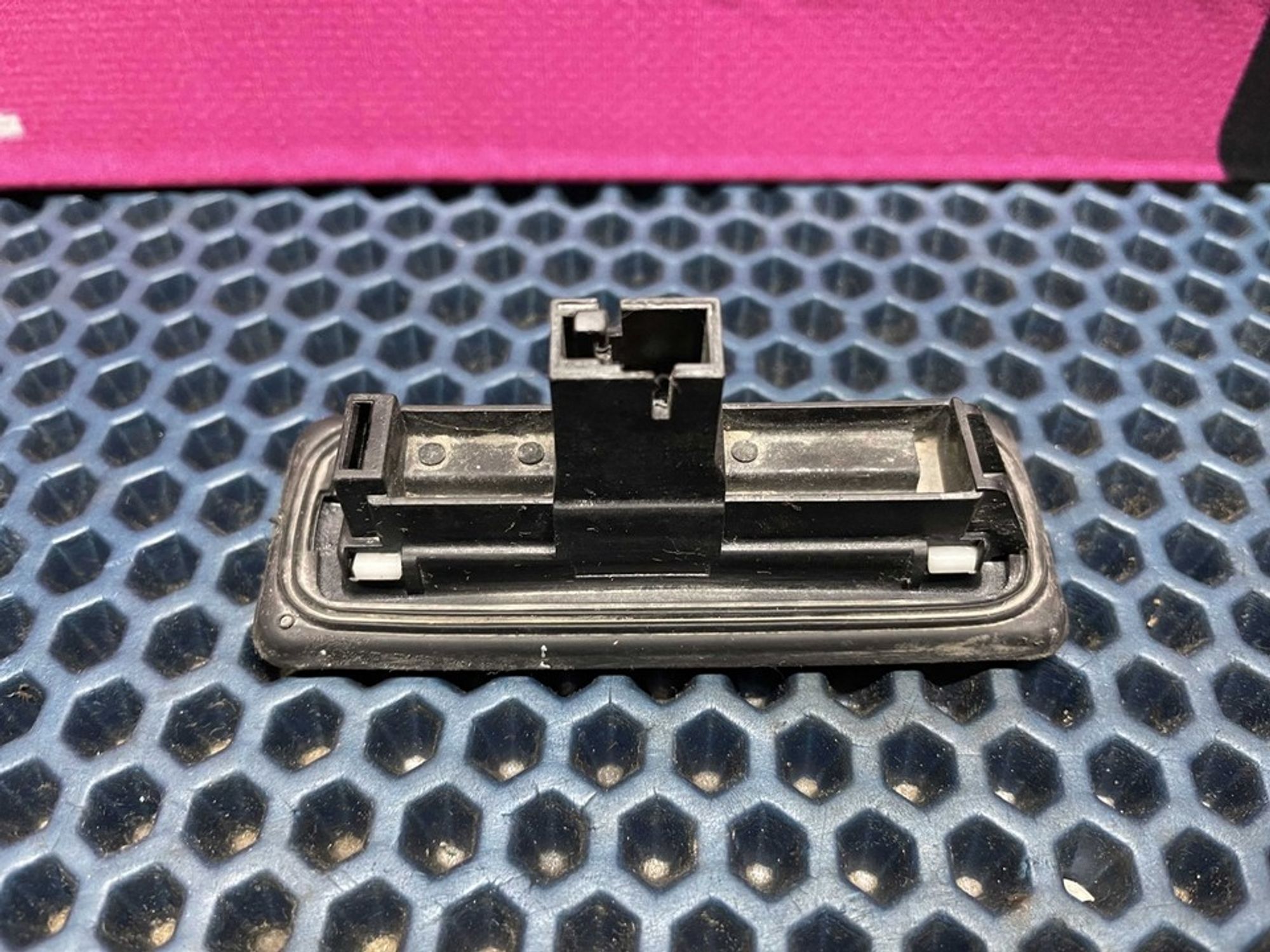 5E0827566 Кнопка открывания багажника Skoda Fabia II, 1700 рублей, Нижний Новгород