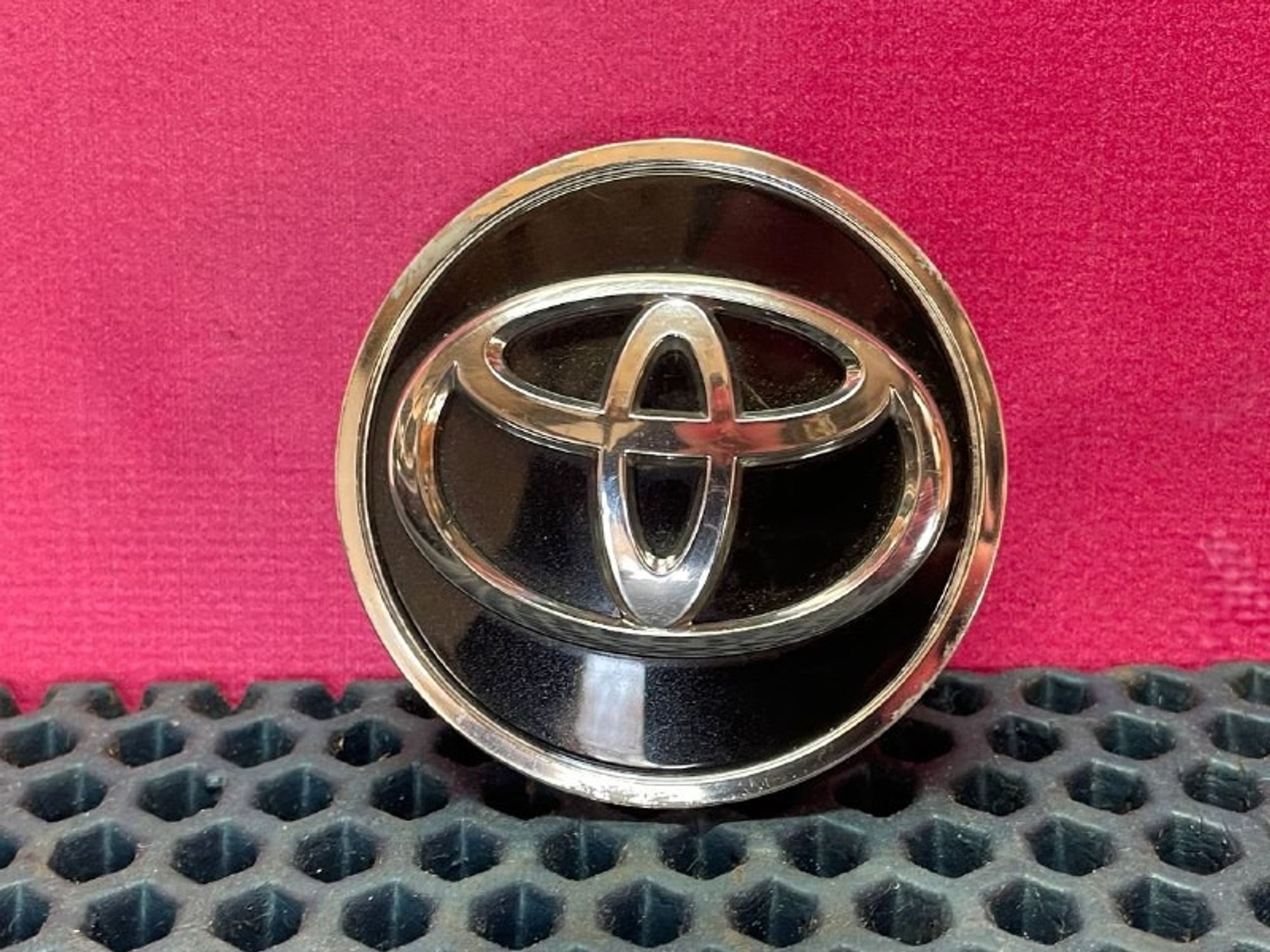 4260302320 Колпак декоративный Toyota Camry XV50, 500 рублей, Нижний Новгород