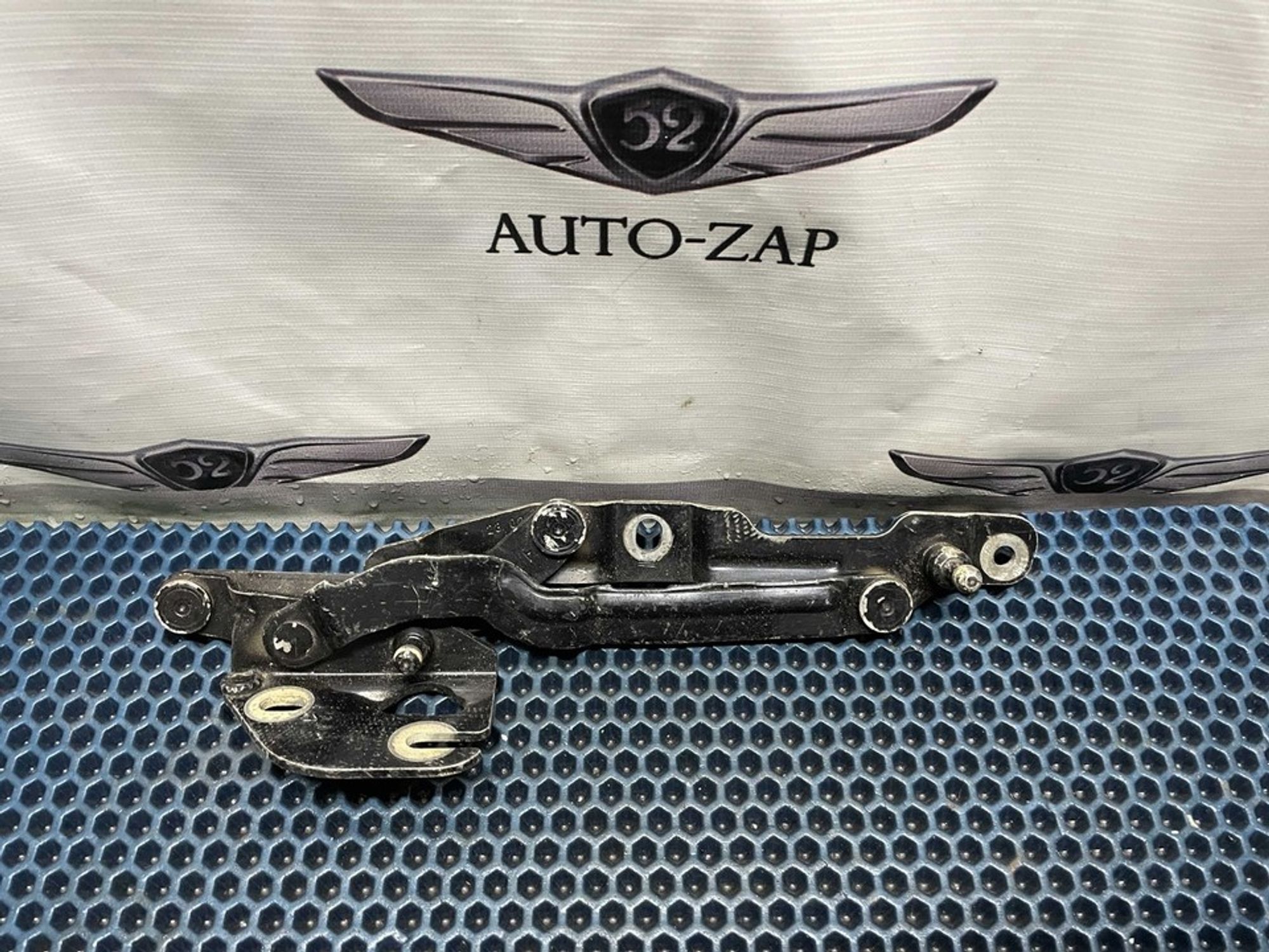 3B5827301A Петля крышки багажника левая L Volkswagen Passat B5, 600 рублей, Нижний Новгород