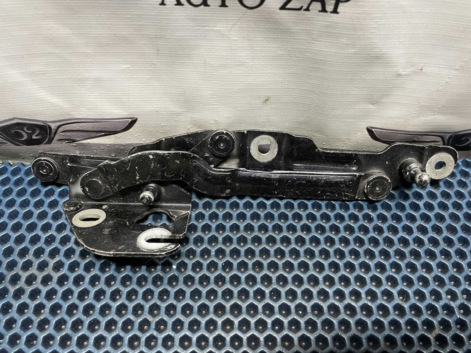 3B5827301A Петля крышки багажника левая L Volkswagen Passat B5, 600 рублей, Нижний Новгород