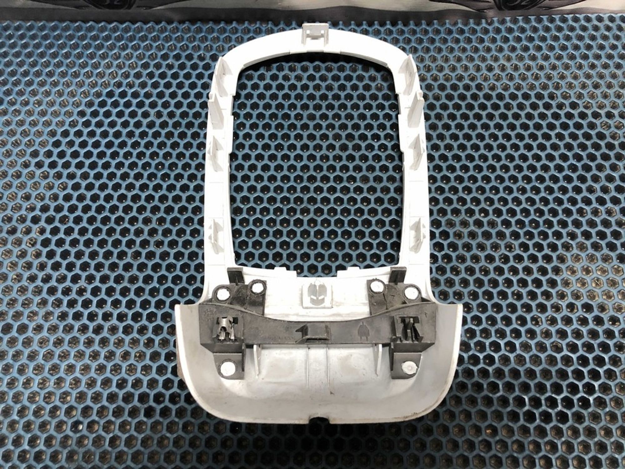 8146ET Консоль потолка Peugeot 508, 700 рублей, Нижний Новгород