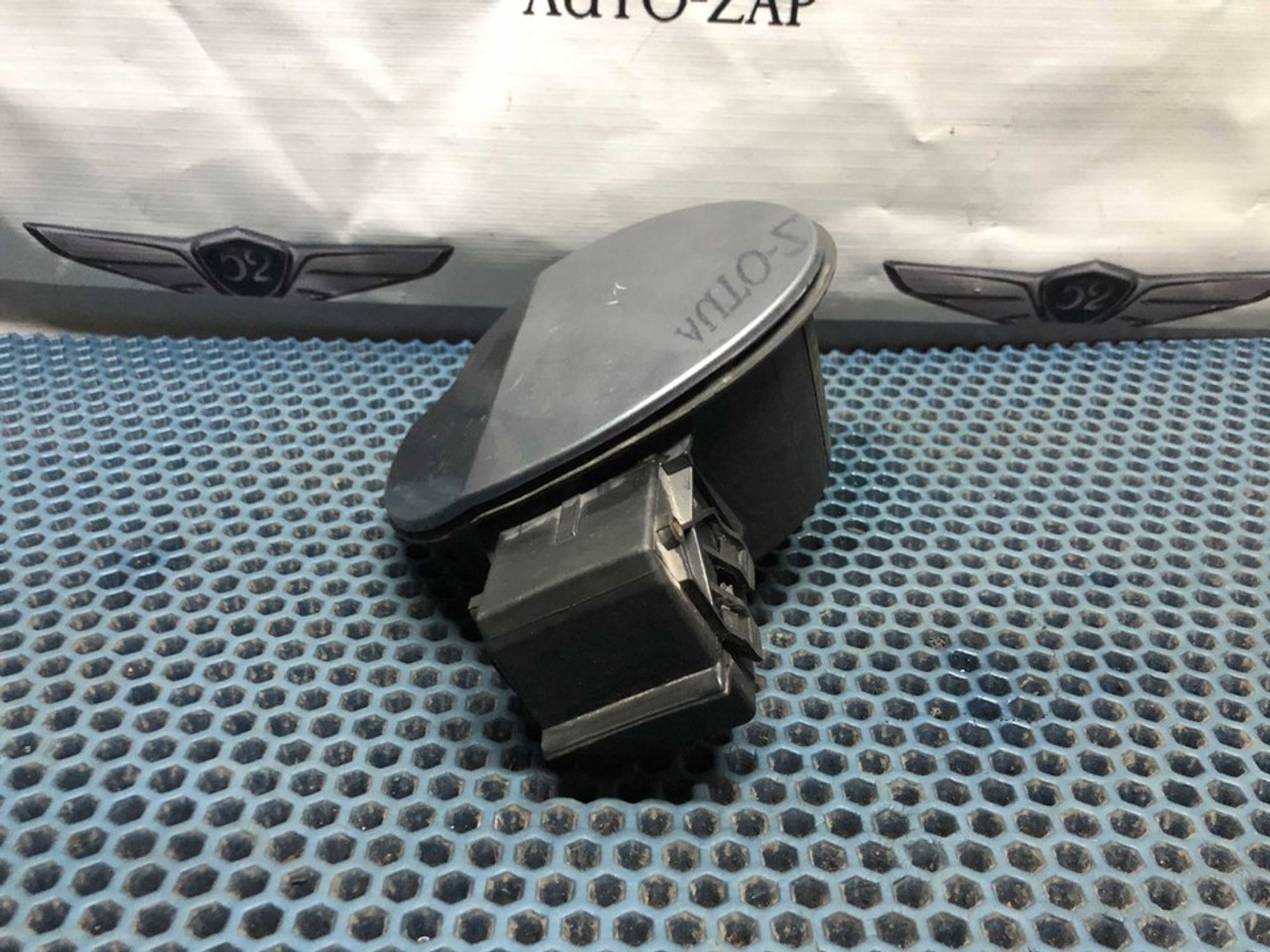 9680363377 Лючок бензобака Peugeot 308 I, 1300 рублей, Нижний Новгород