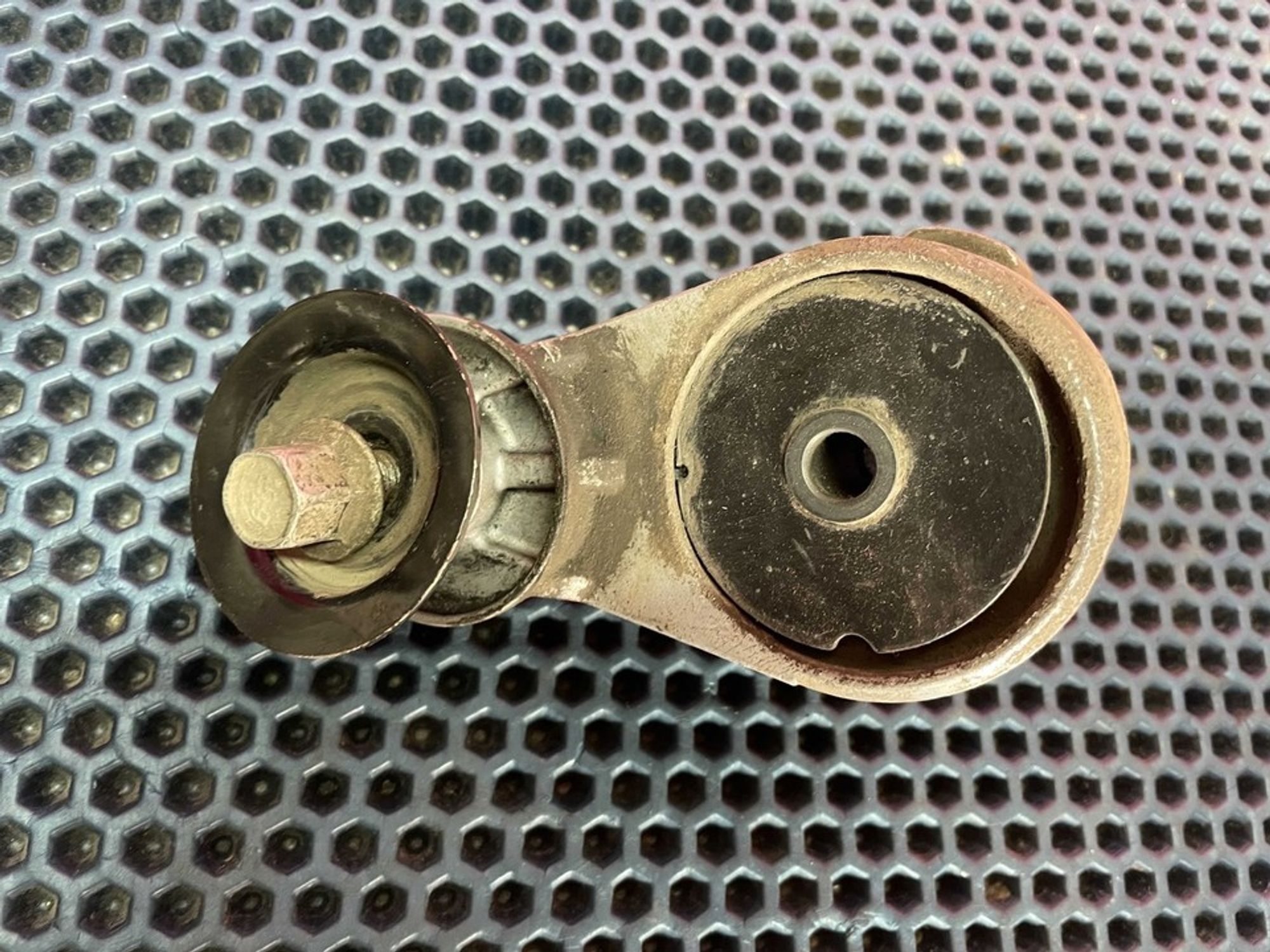 252812B010 Натяжной ролик приводного ремня Hyundai Accent IV, 800 рублей, Нижний Новгород