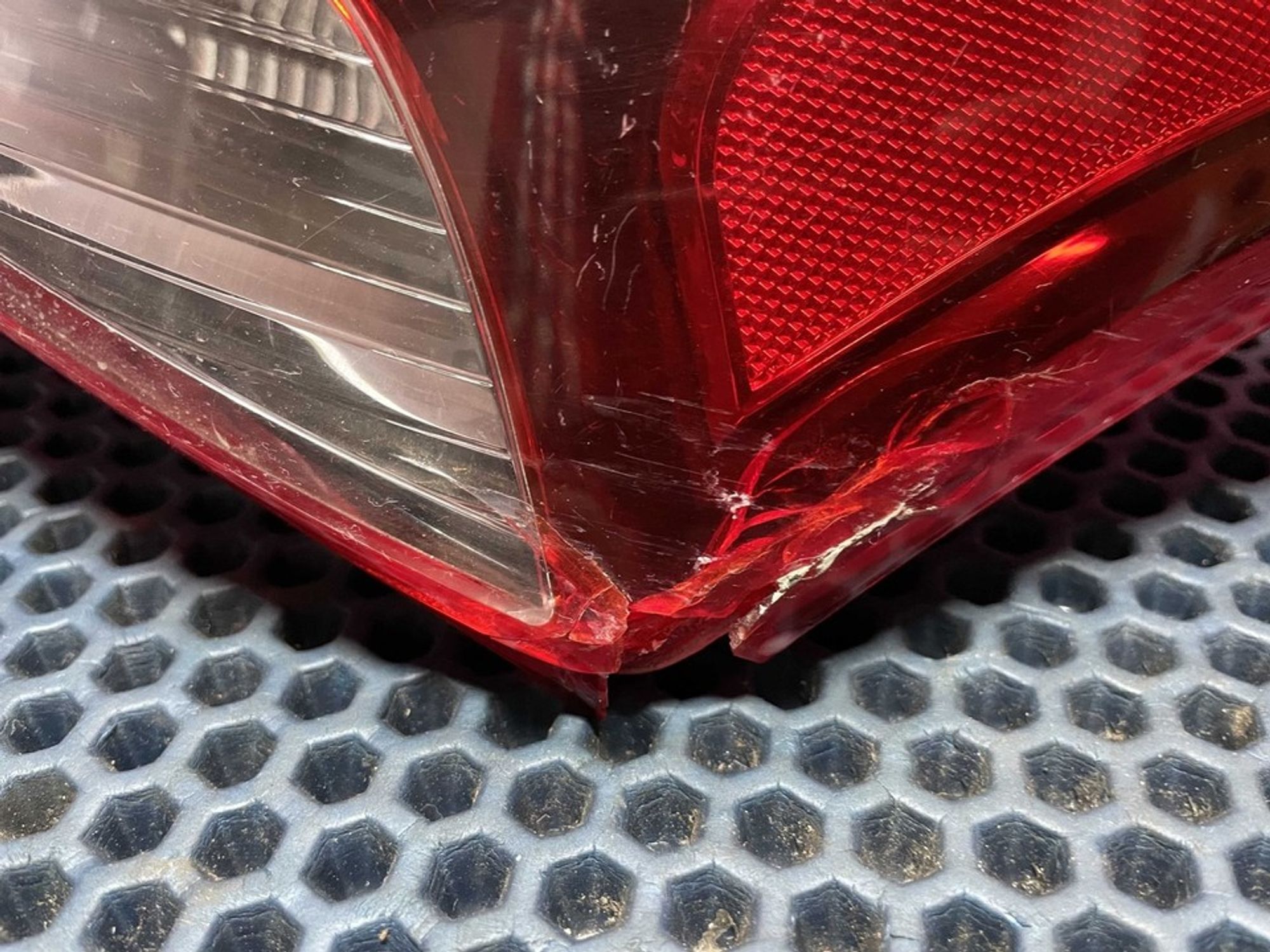 92402H5500 Фонарь задний правый наружный R Hyundai Solaris II, 1700 рублей, Нижний Новгород